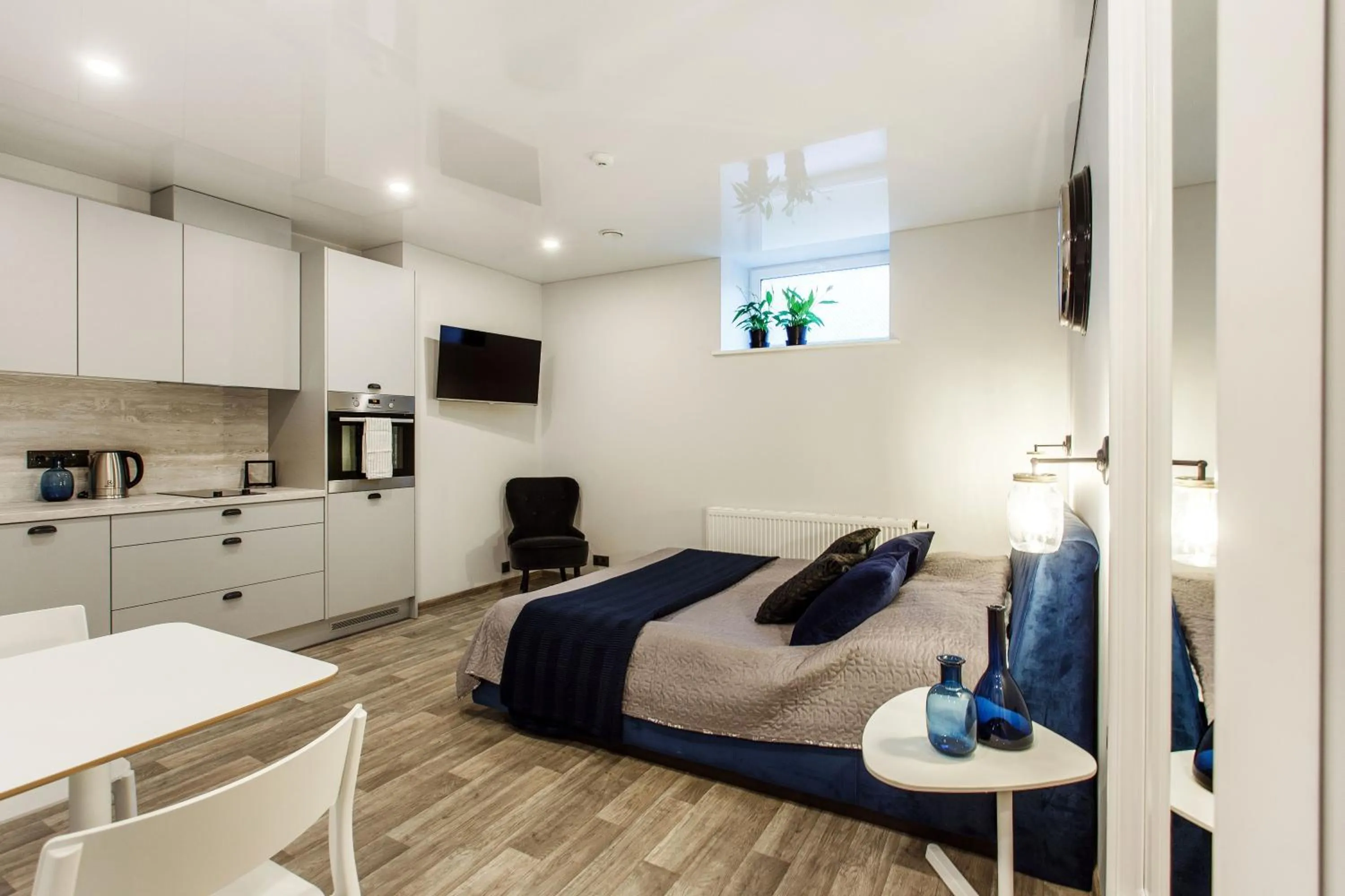 Photo of the whole room, Bed in Old Town Trio Apartments