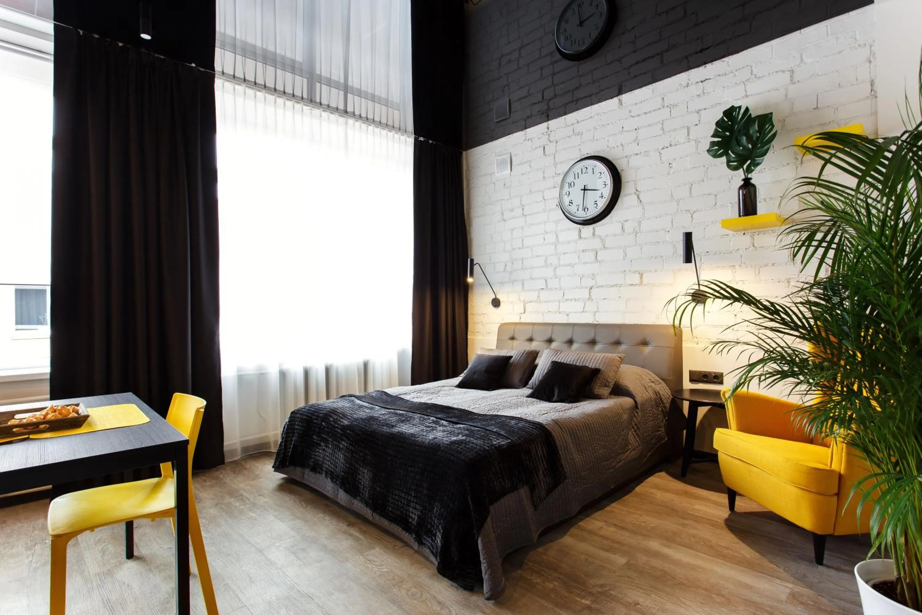 Photo of the whole room, Bed in Old Town Trio Apartments