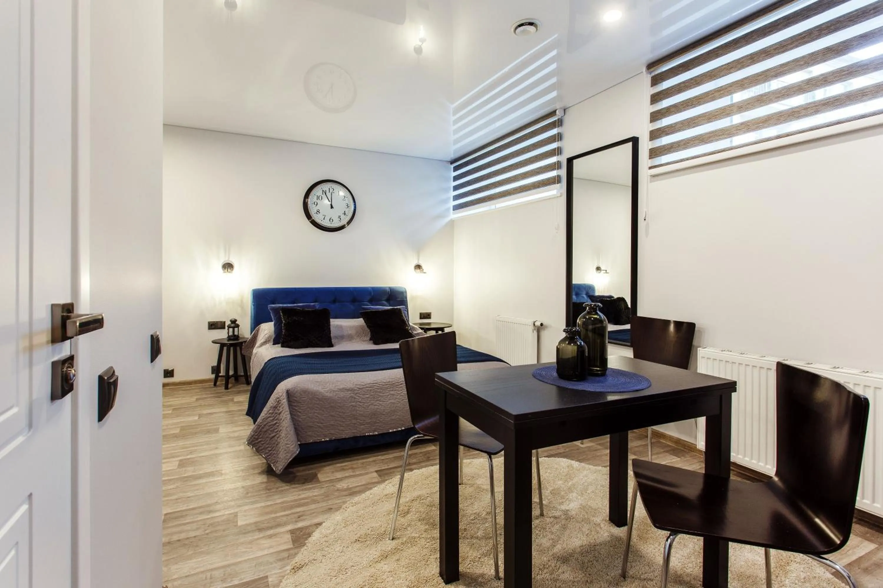 Photo of the whole room, Bed in Old Town Trio Apartments