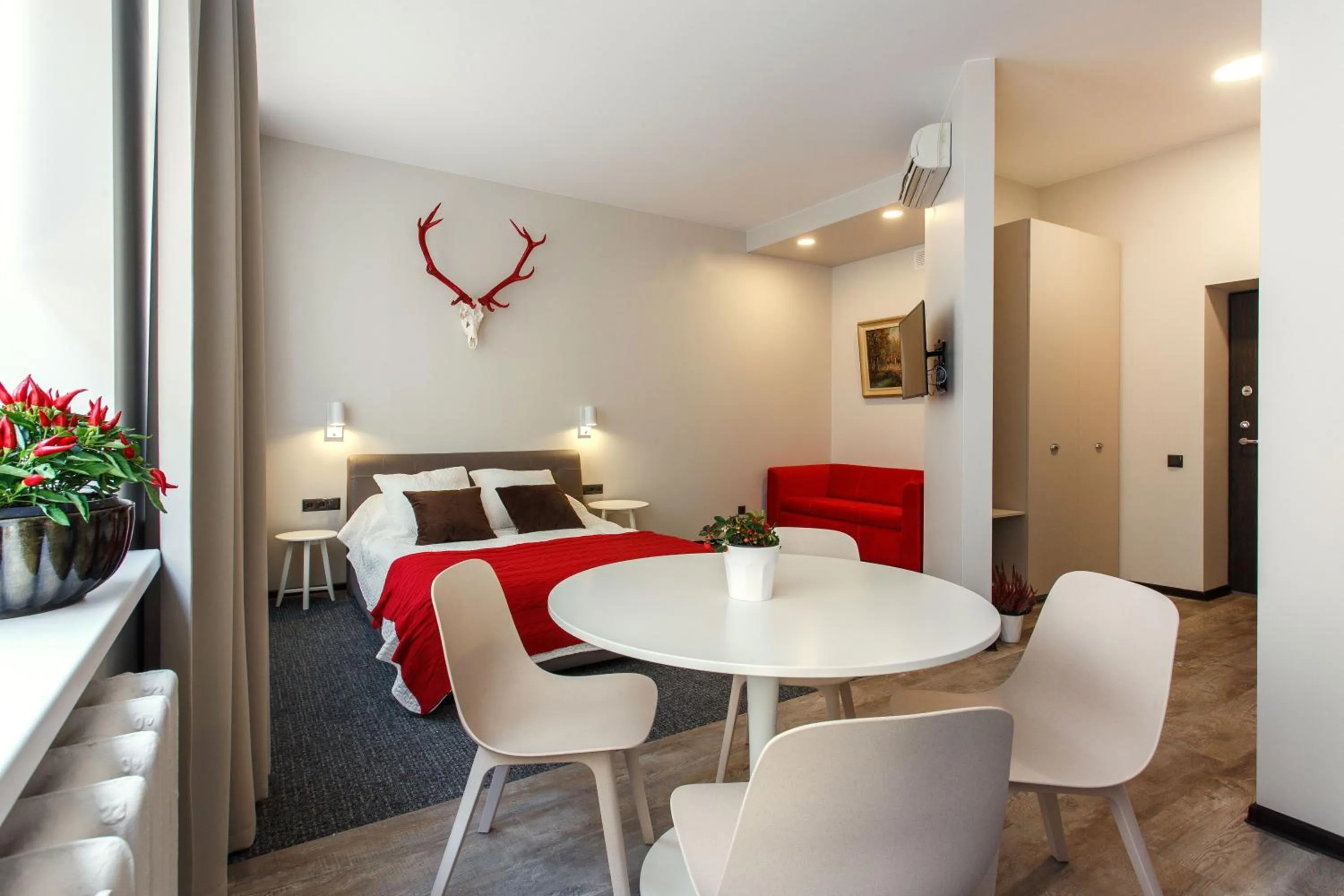 Photo of the whole room in Old Town Trio Apartments