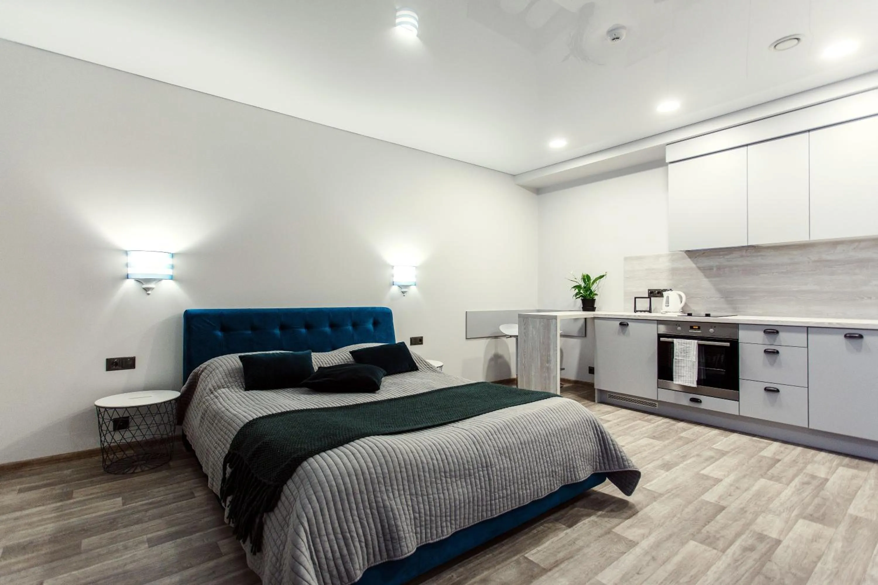 Photo of the whole room, Bed in Old Town Trio Apartments