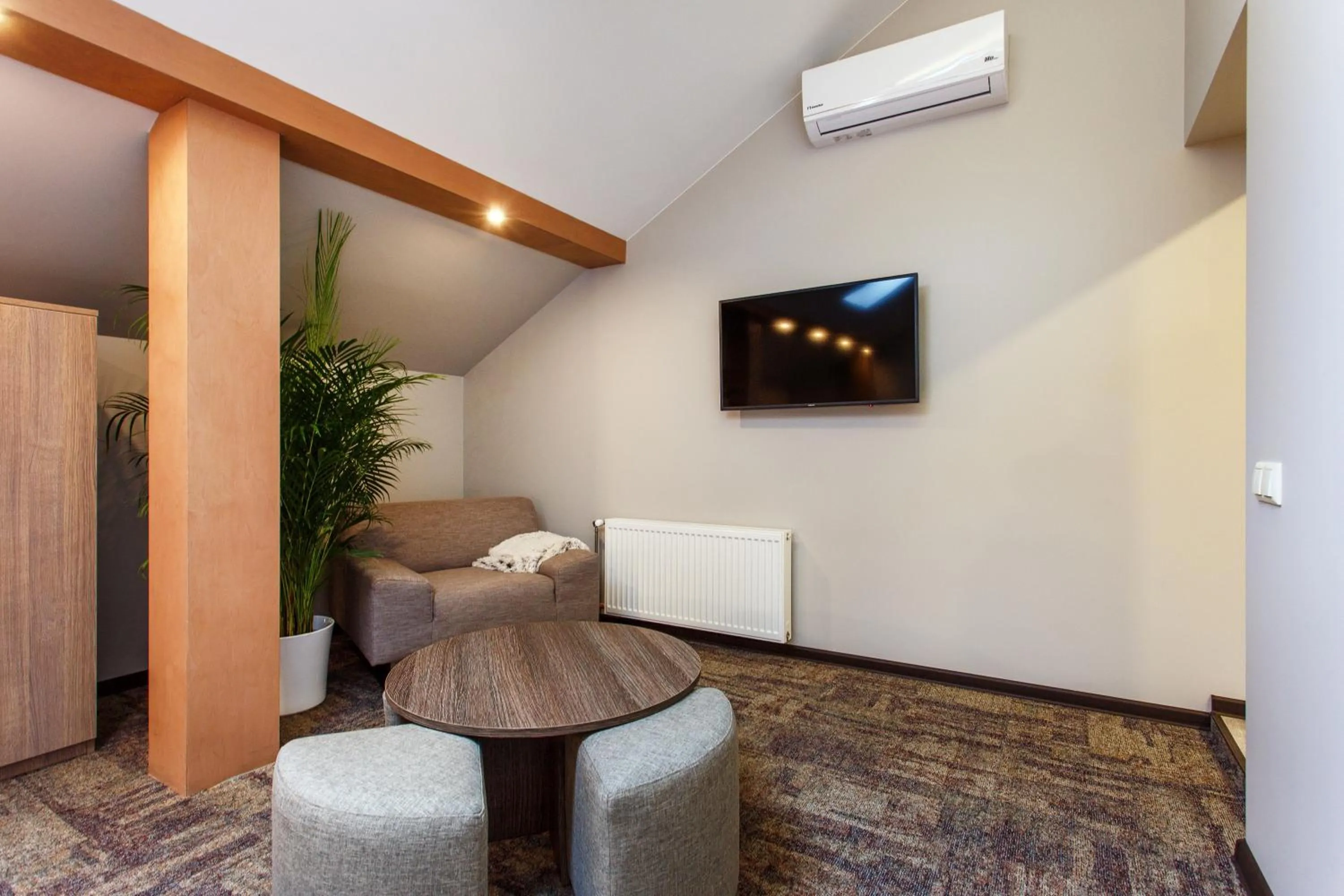 Photo of the whole room in Old Town Trio Apartments