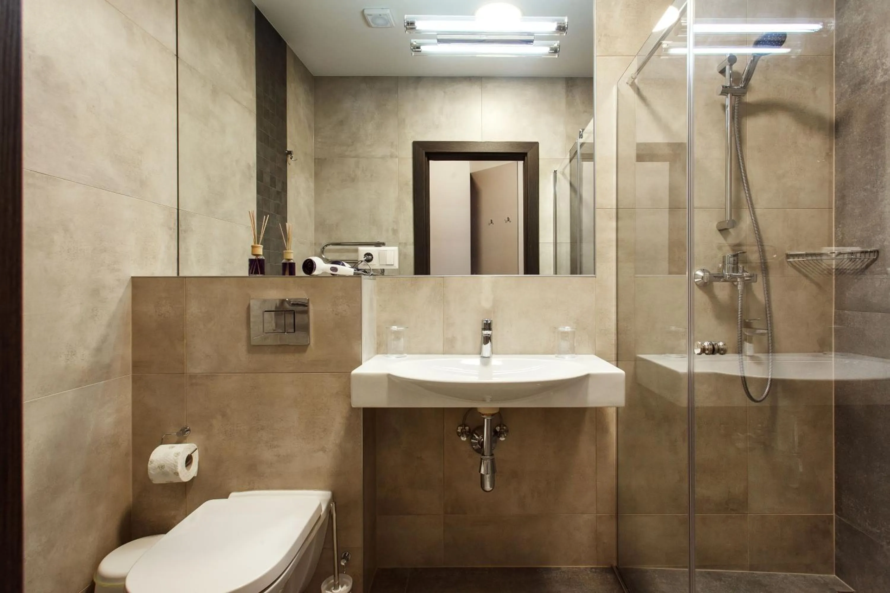 Toilet in Old Town Trio Apartments