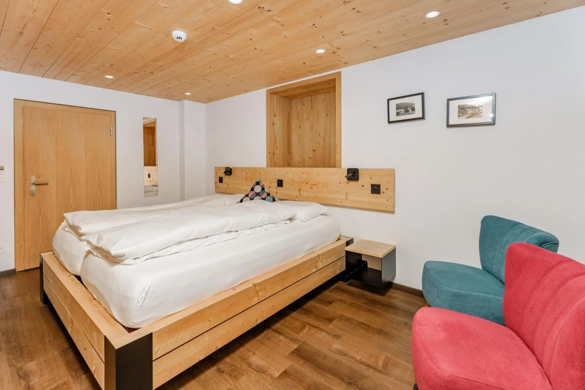 Bed in Hotel Furka