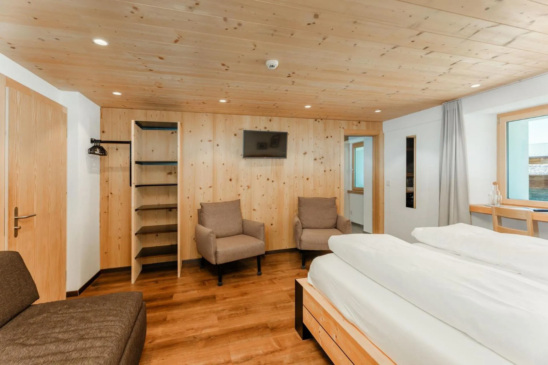Bed in Hotel Furka