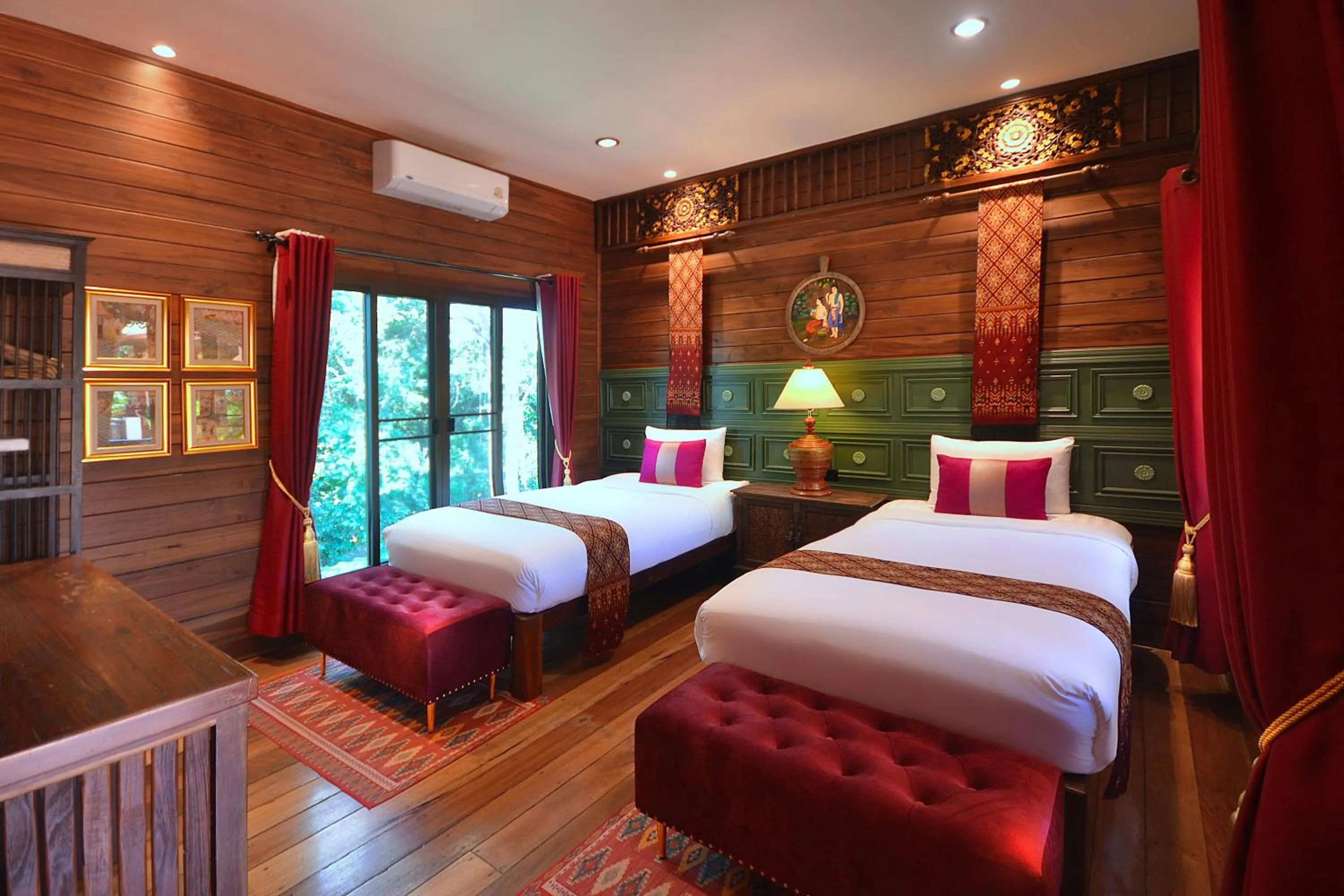 Superior Twin Room in Thai Thai Sukhothai Resort