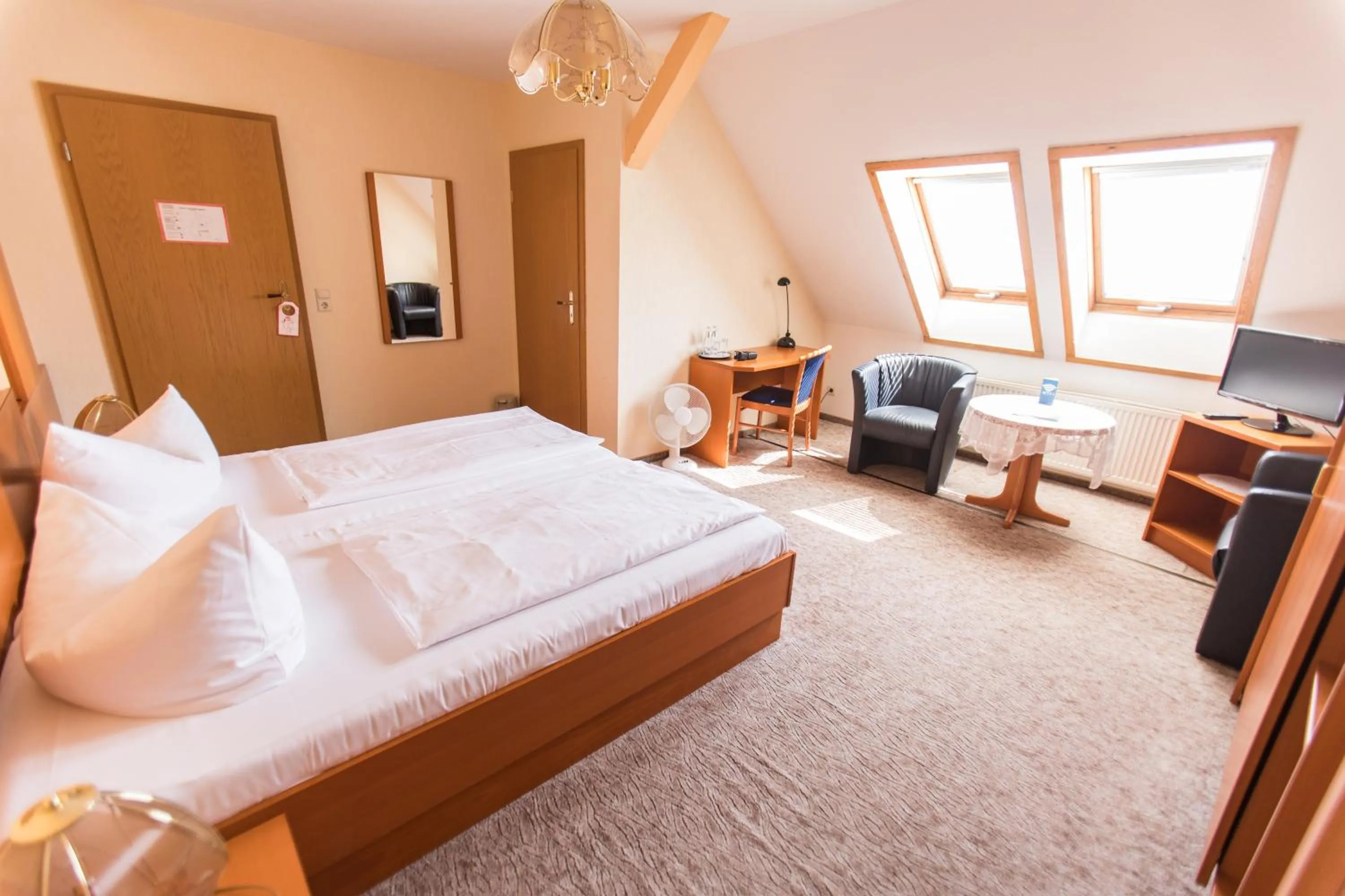 Photo of the whole room, Bed in Parkhotel Pretzsch