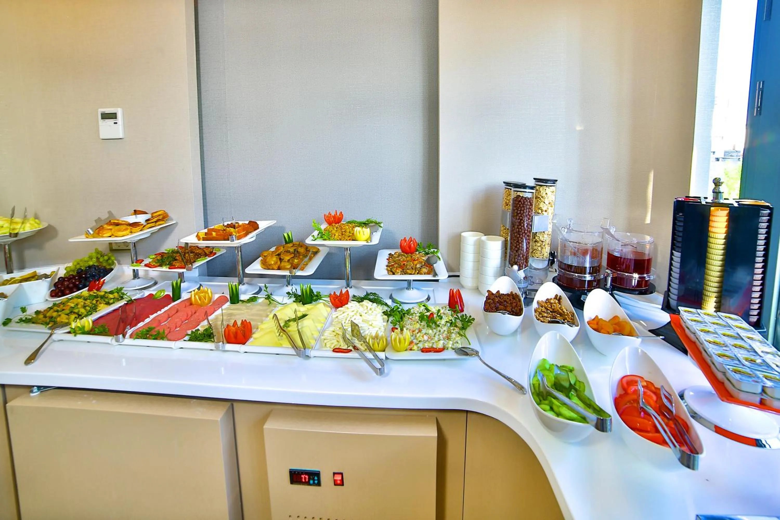 Buffet breakfast in Beethoven Hotel & Suite