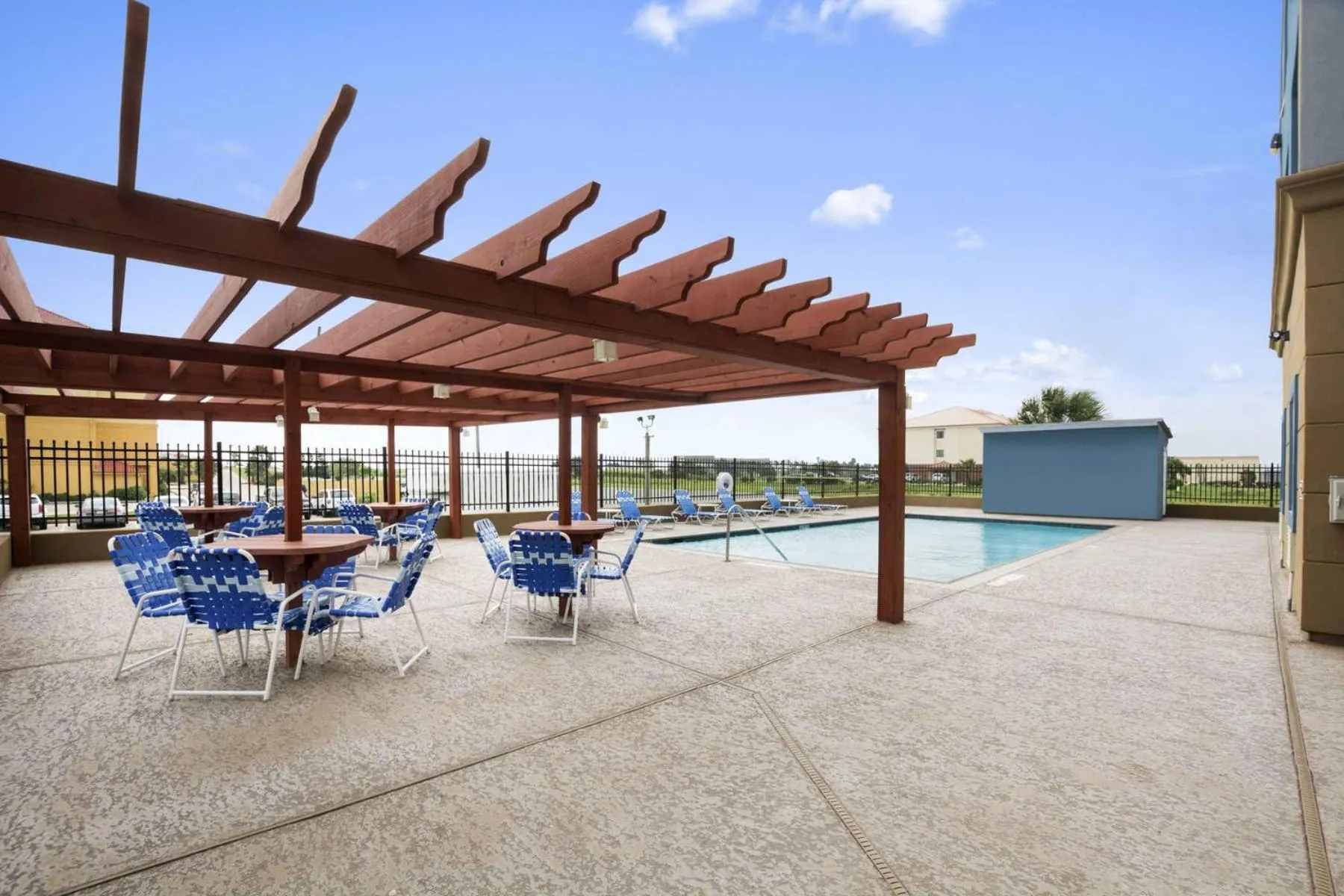 Swimming pool in Days Inn & Suites by Wyndham Galveston West/Seawall