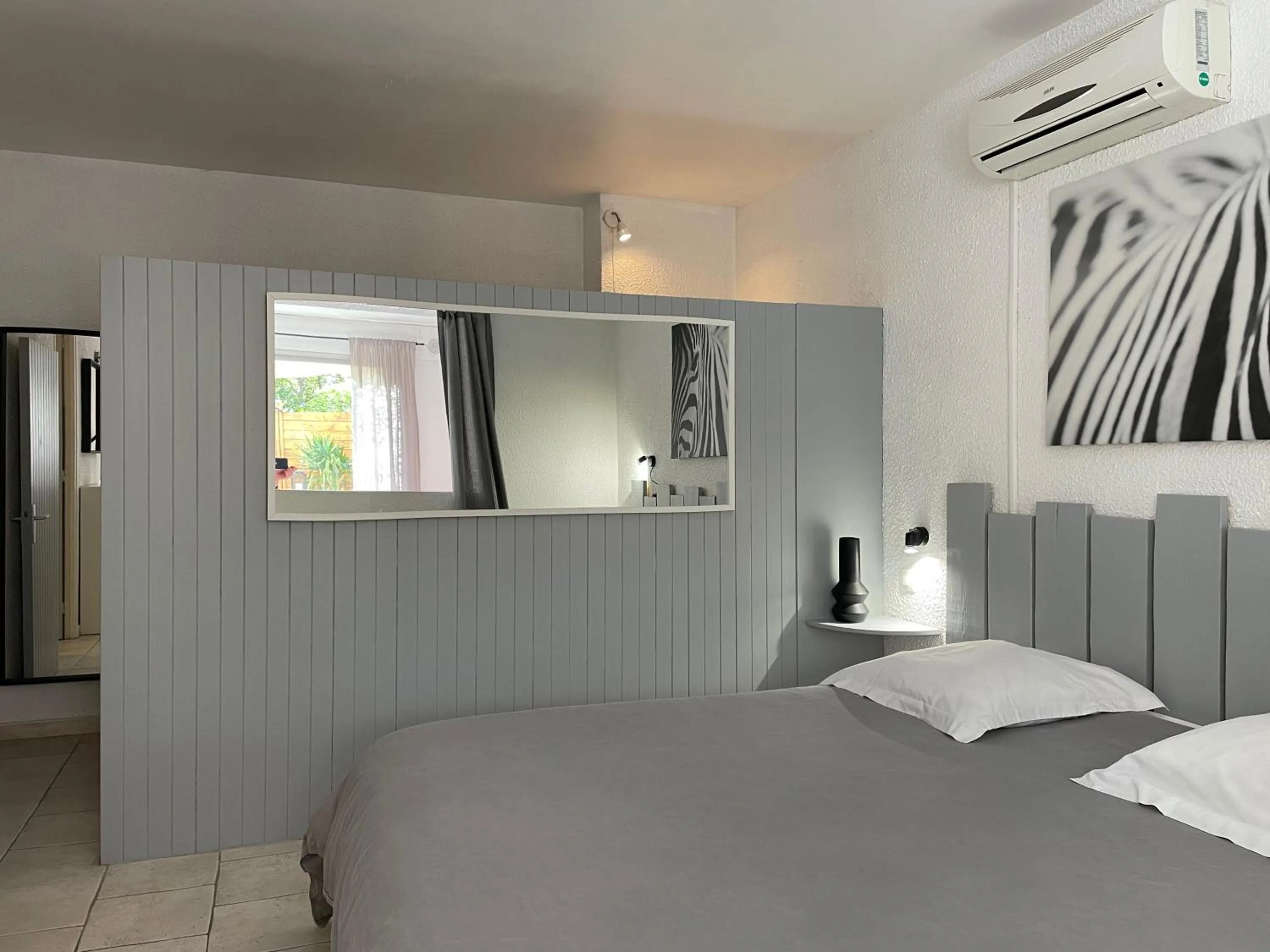 Bedroom, Bed in Hotel L'Orangeraie