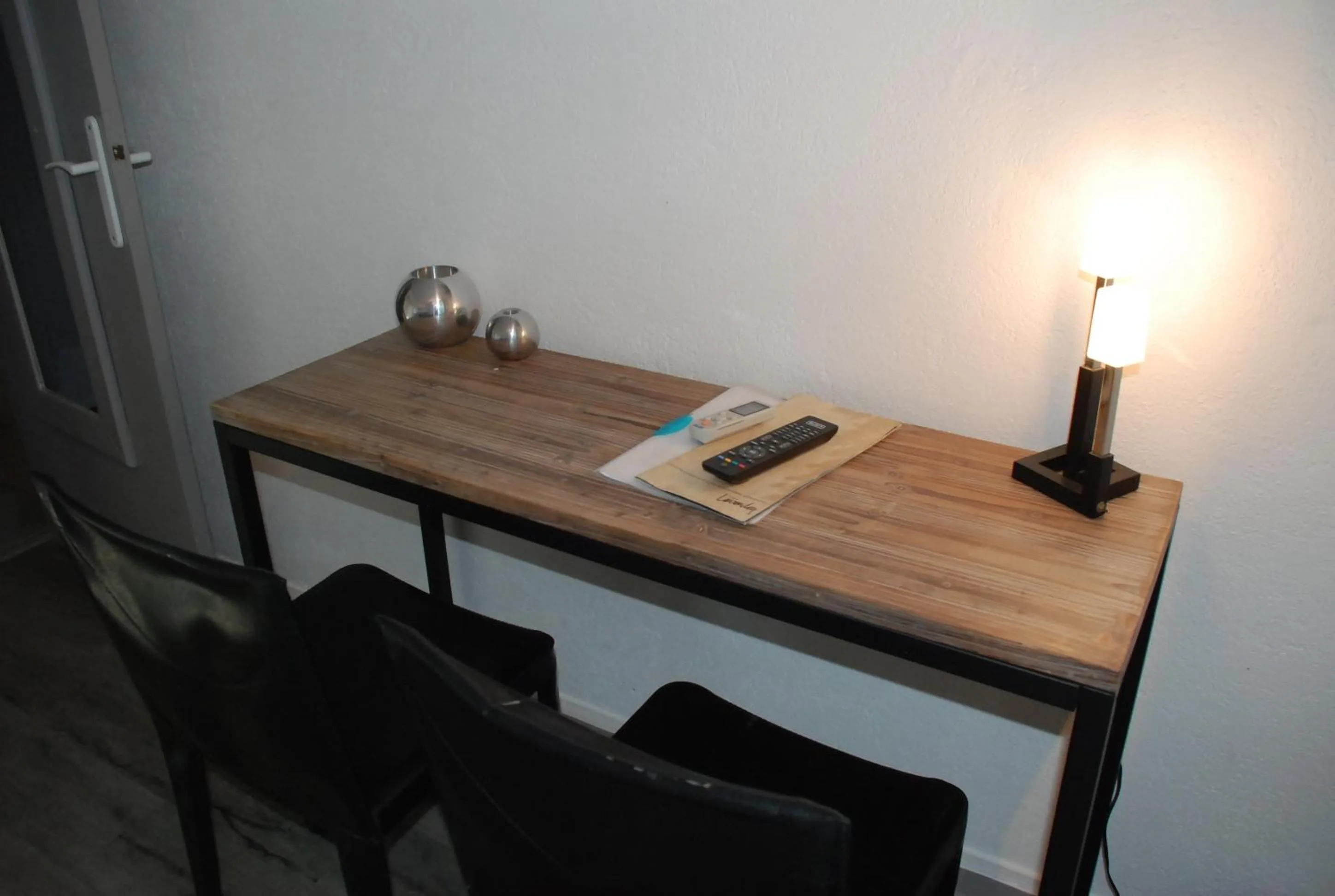 Decorative detail in Hotel L'Orangeraie