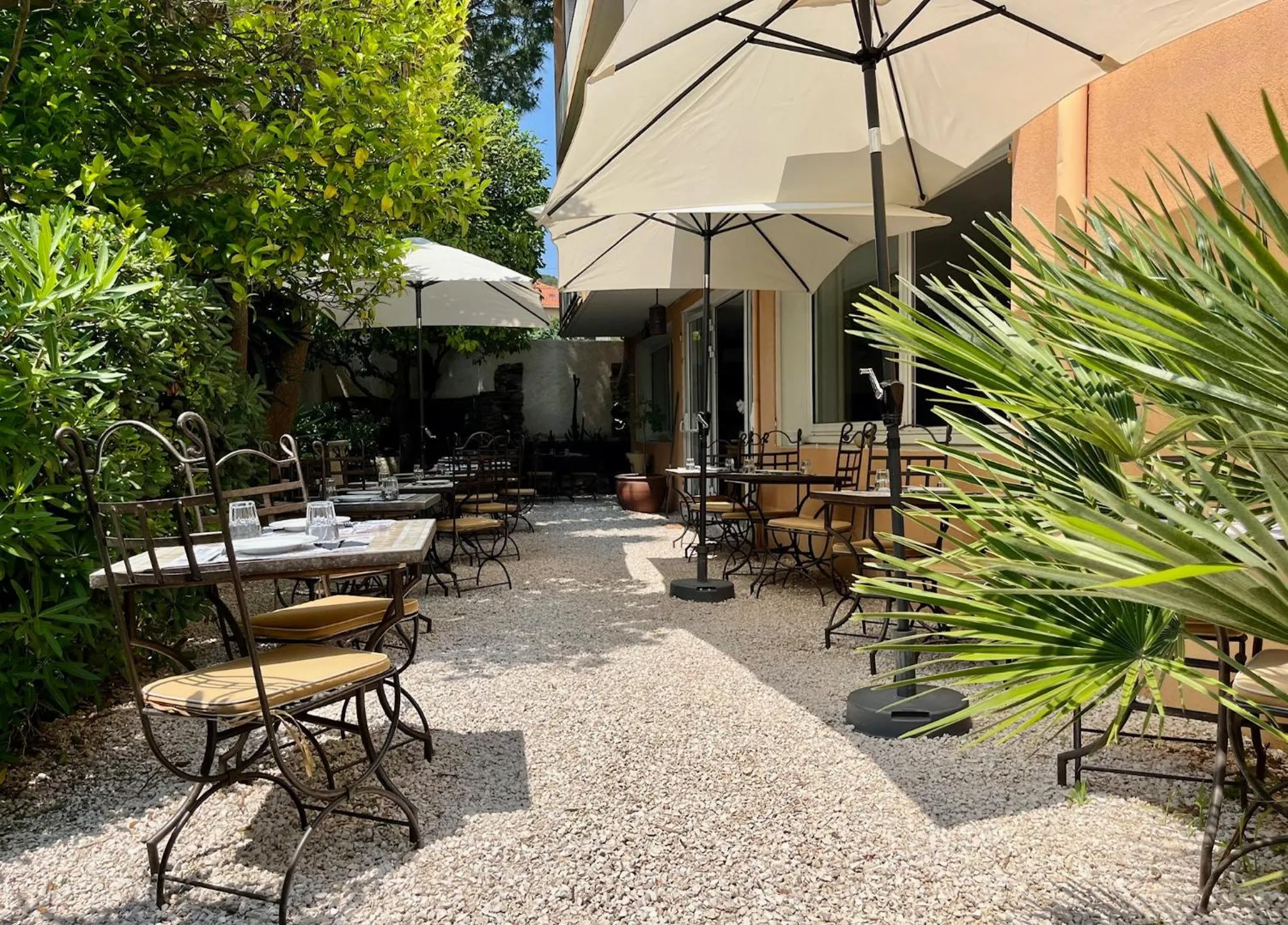 Garden in Hotel L'Orangeraie