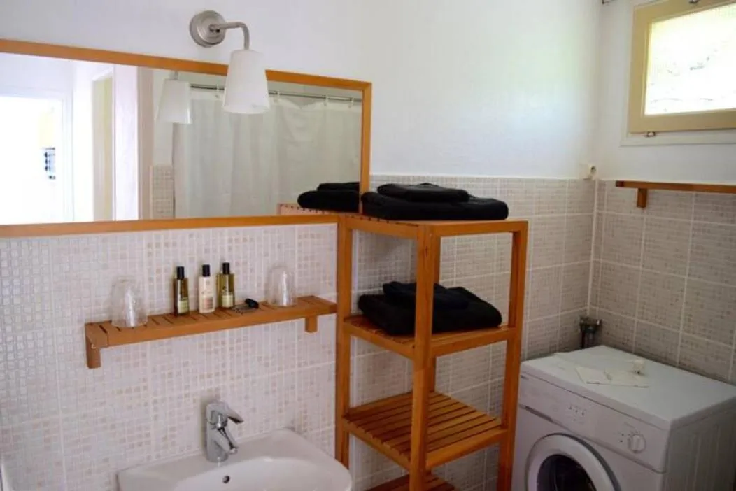 Bathroom in Hotel L'Orangeraie