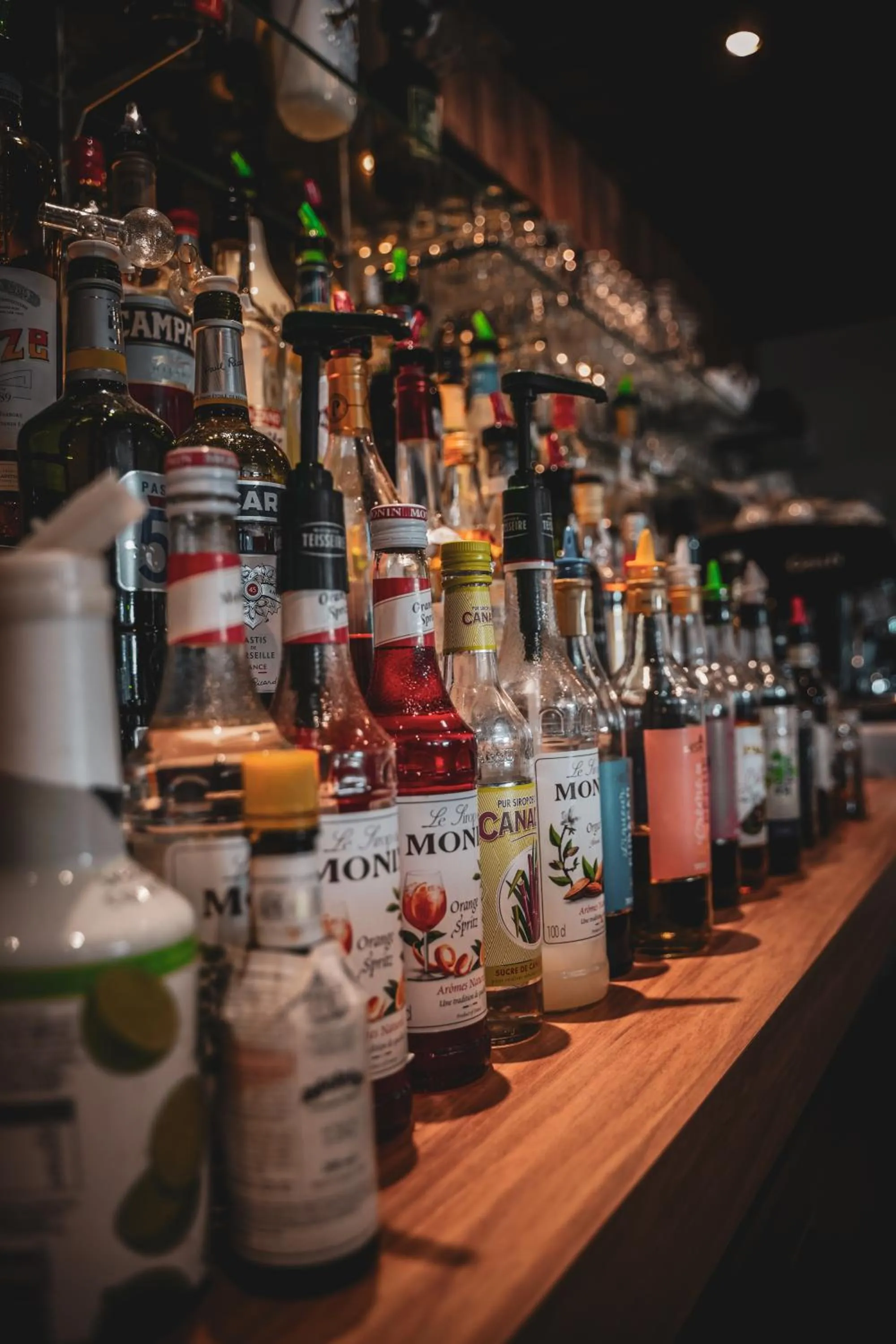 Lounge or bar in BRIT HOTEL CONFORT ALEXIA - La Souterraine