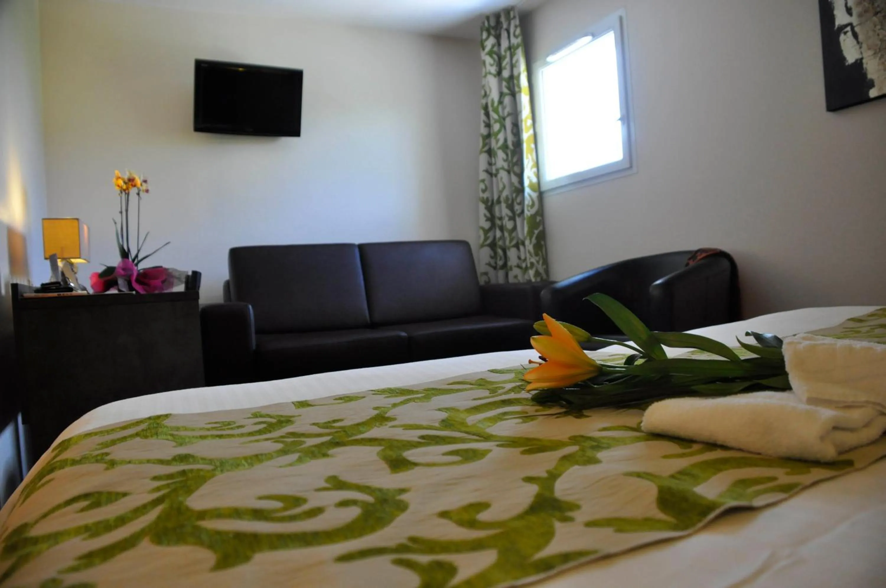 Bed in BRIT HOTEL CONFORT ALEXIA - La Souterraine