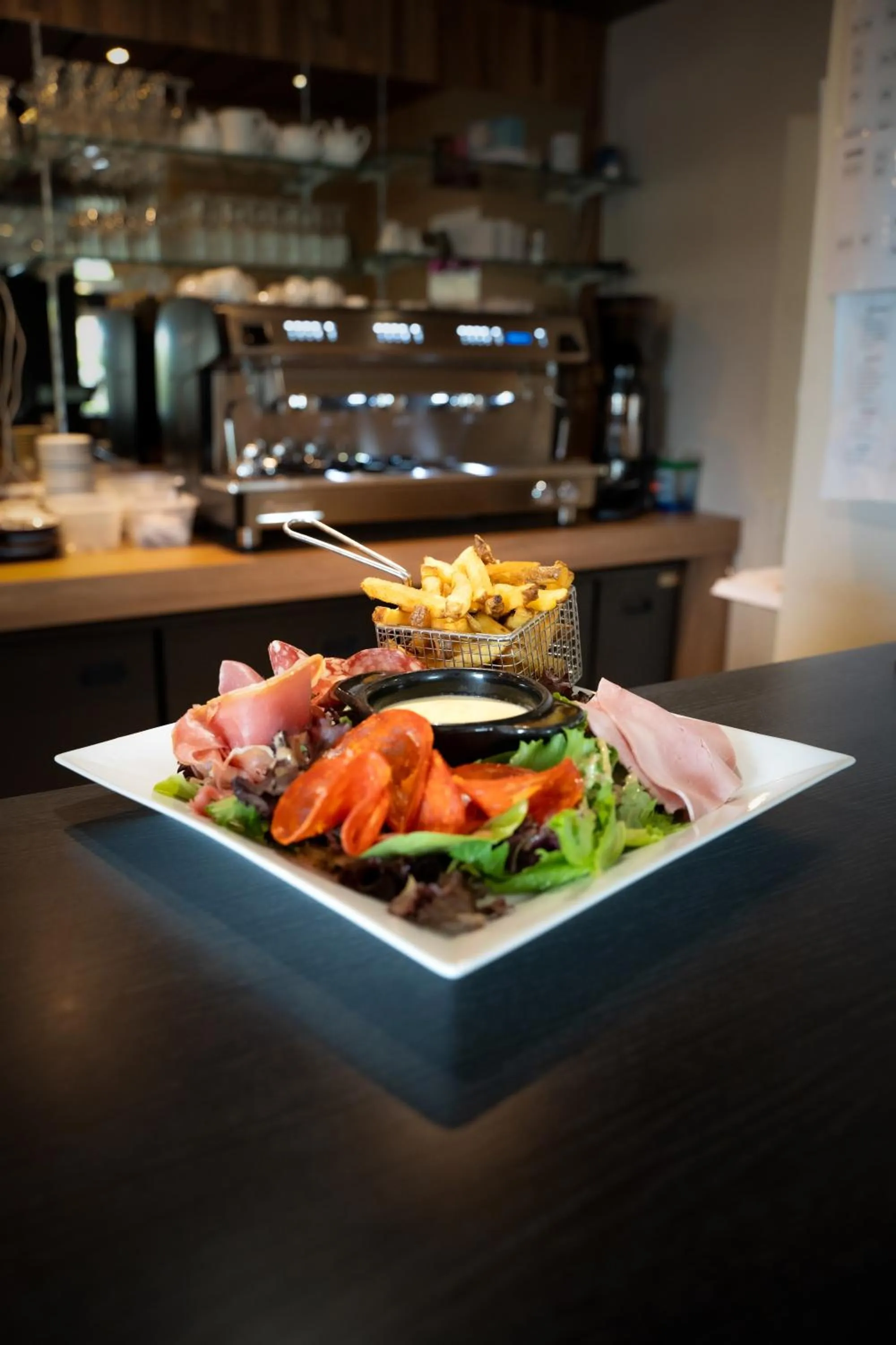 Food and drinks in BRIT HOTEL CONFORT ALEXIA - La Souterraine