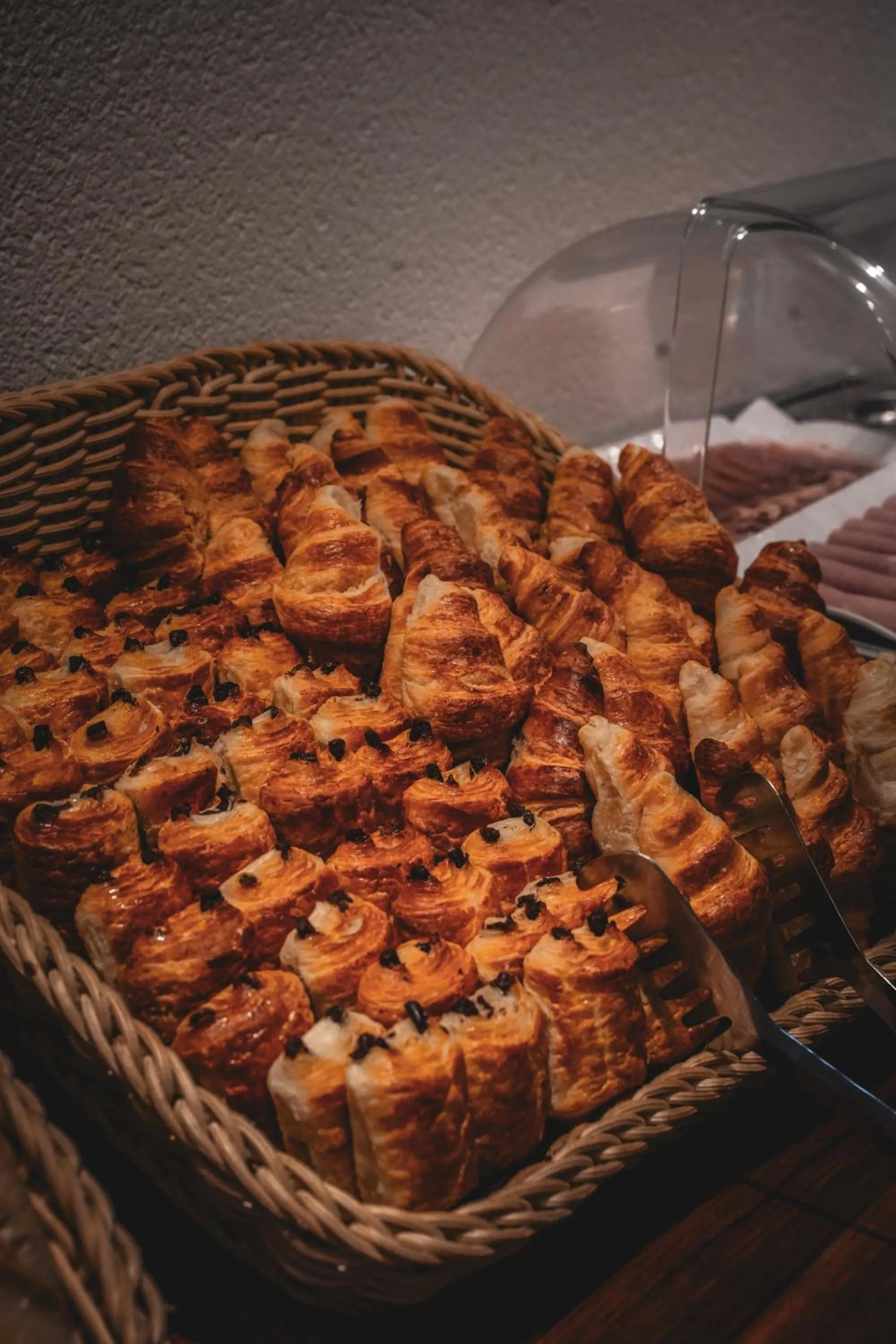 Breakfast in BRIT HOTEL CONFORT ALEXIA - La Souterraine