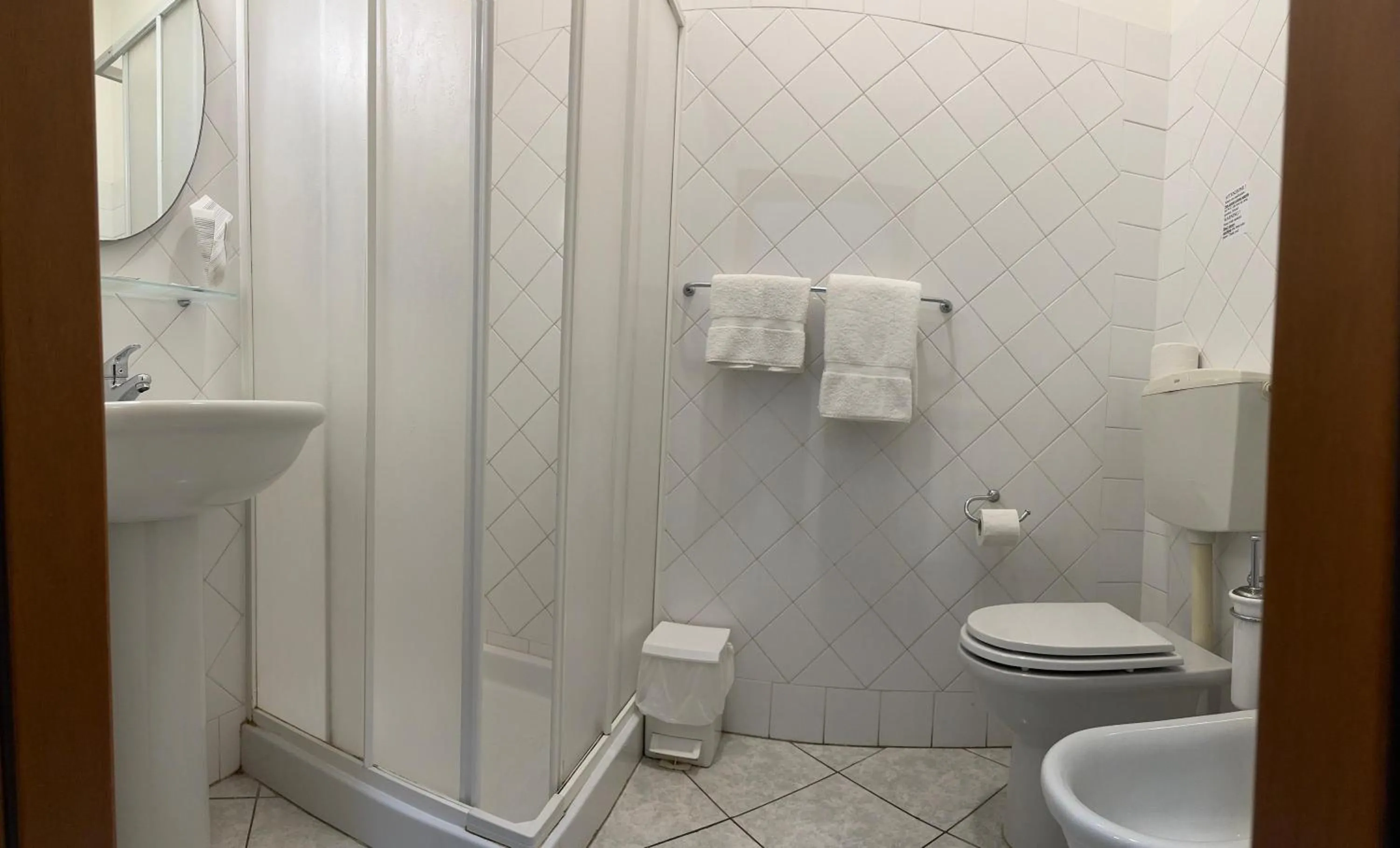 Bathroom in Albergo La Posta Arezzo