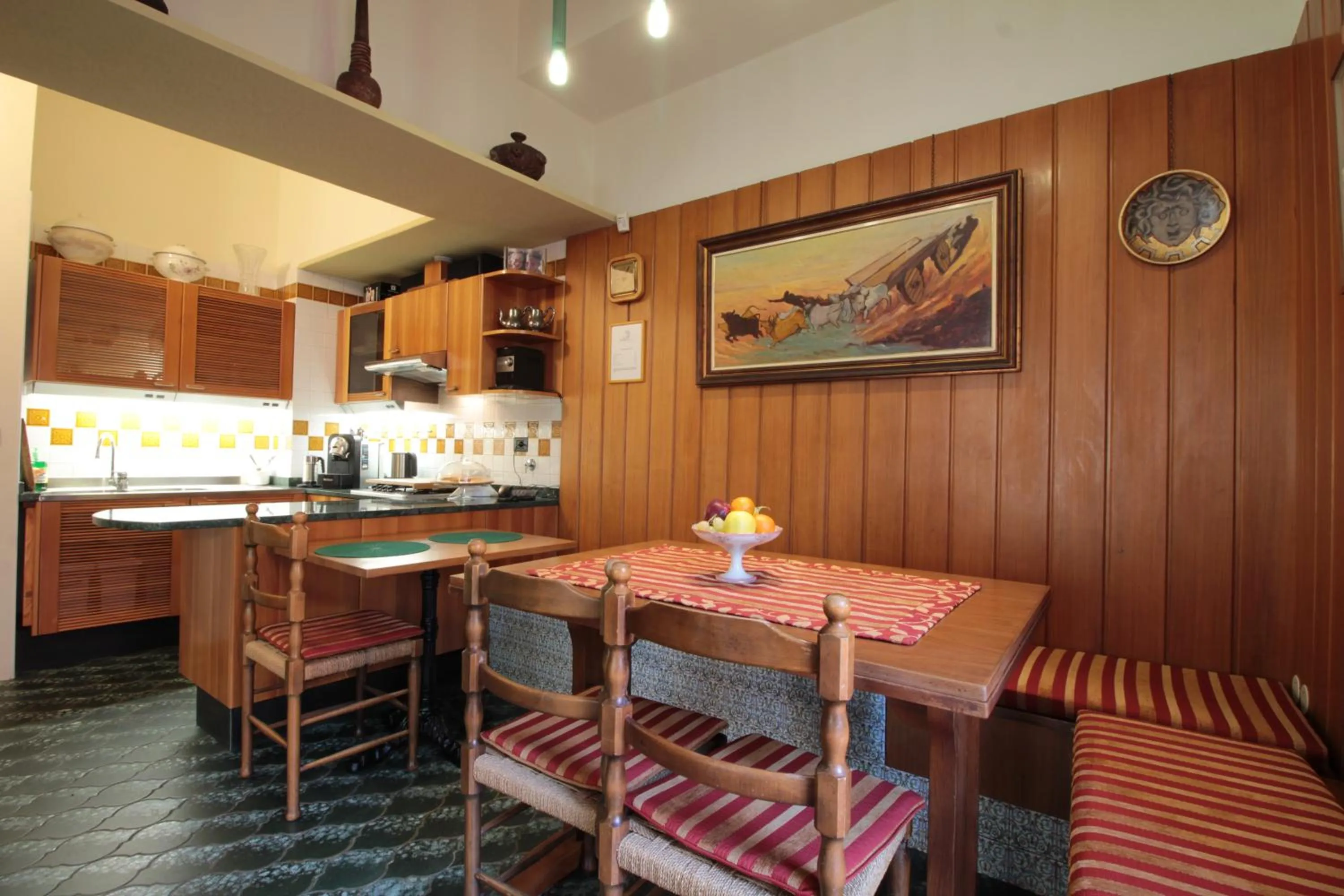 Communal kitchen in B&B Villa Mirella