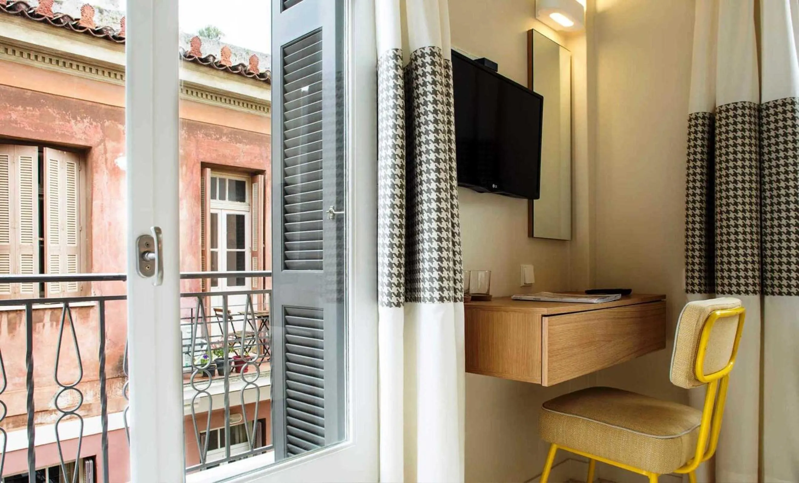 Photo of the whole room in Athena hotel