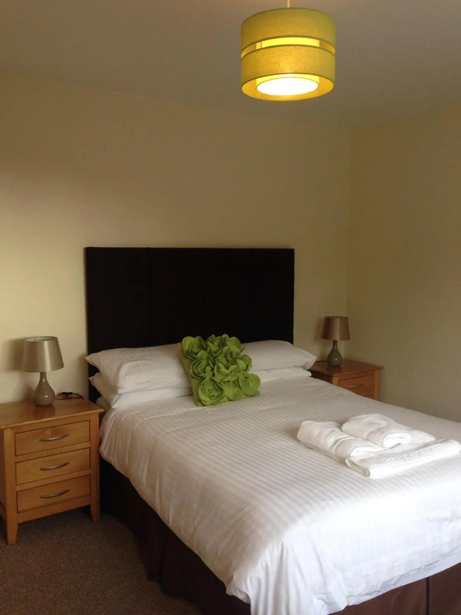 Two-Bedroom Apartment in Smithaleigh Farm Rooms and Apartments Two-Bedroom Apartment in Smithaleigh Farm Rooms and Apartments