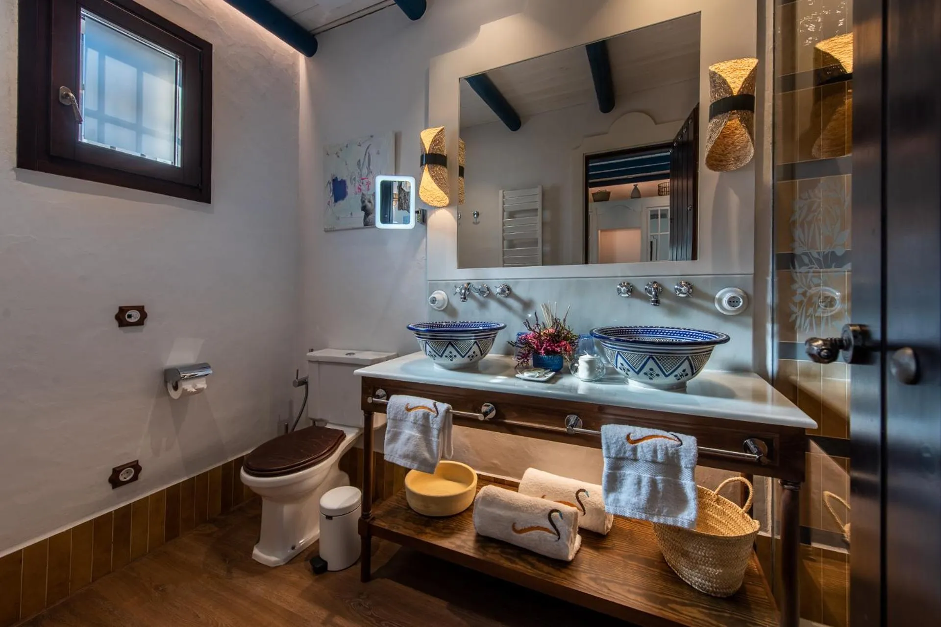 Bathroom in Hotel La Malvasía