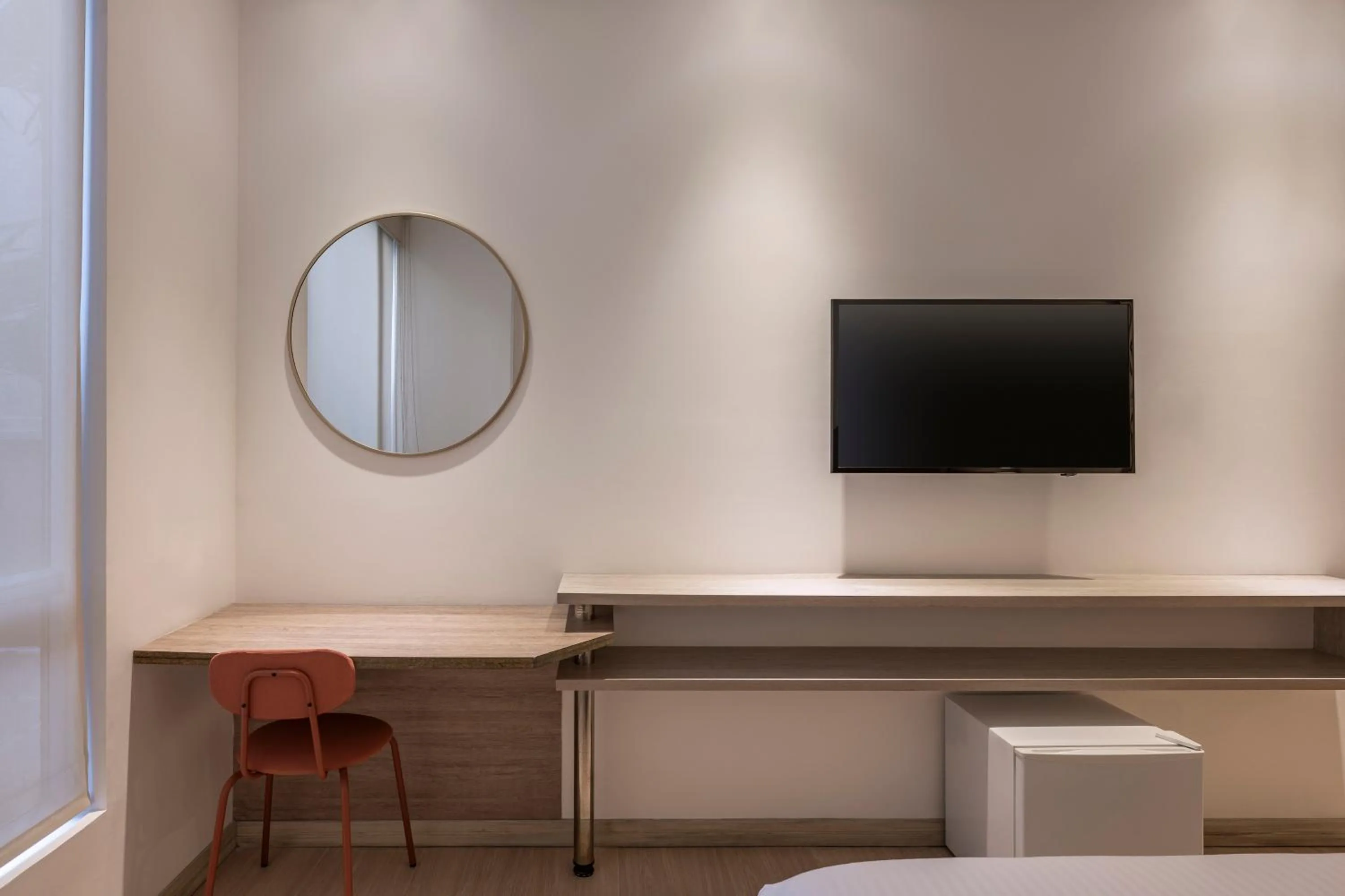 TV and multimedia in Hotel MS Pacifico Chipichape