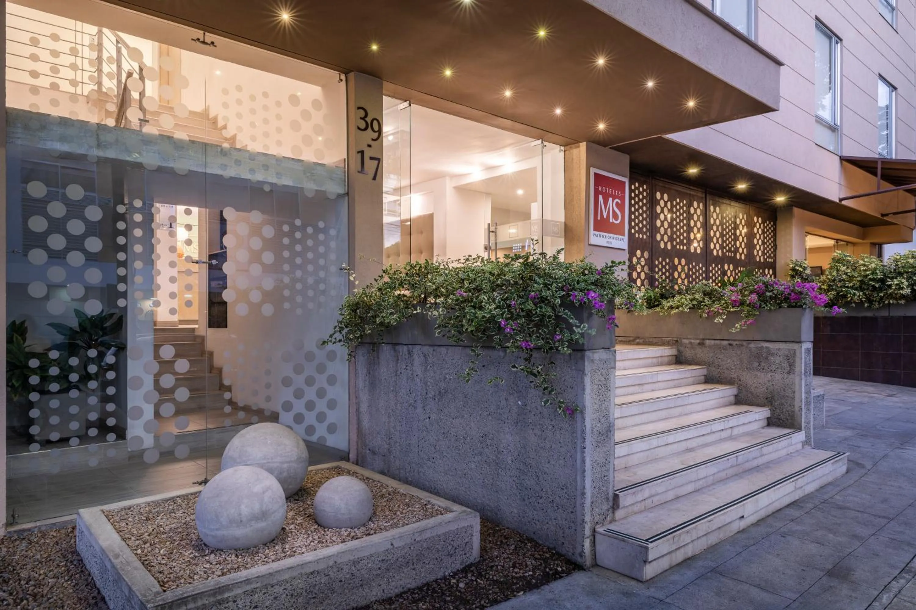 Facade/entrance in Hotel MS Pacifico Chipichape