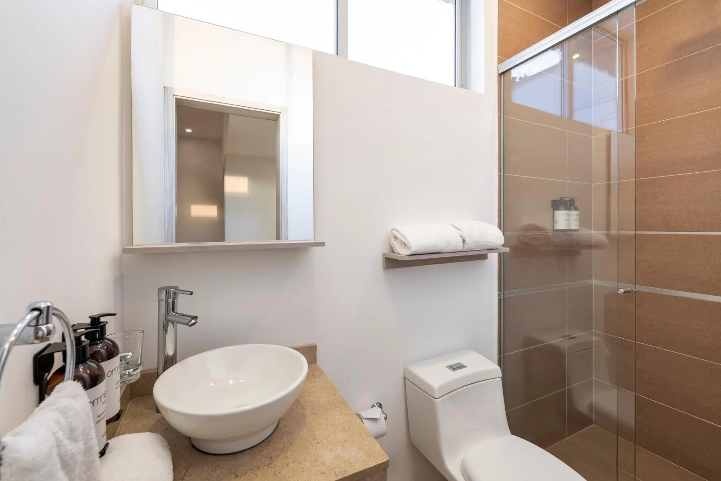 Bathroom in Hotel MS Pacifico Chipichape