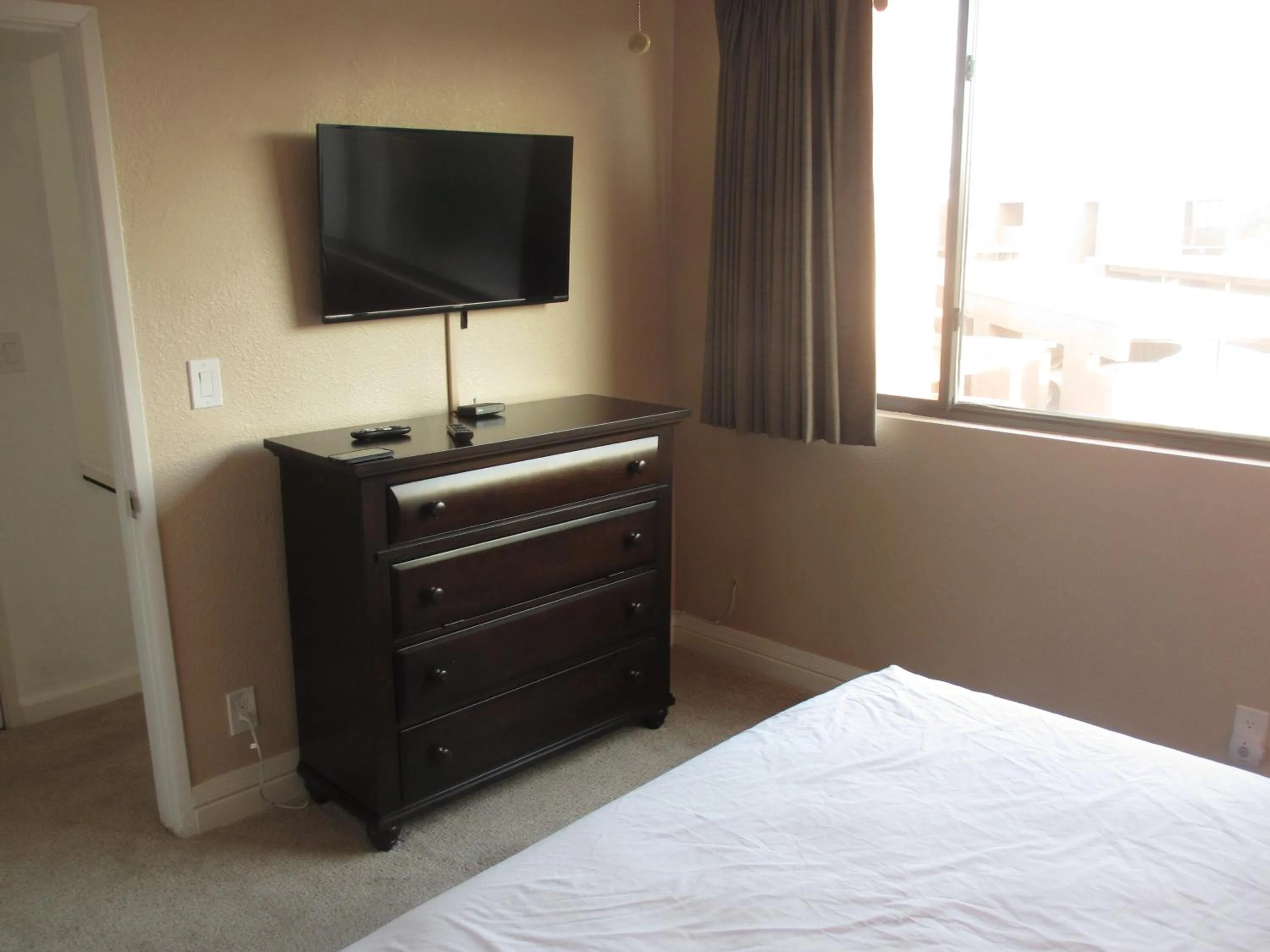 Bed in McCormick Ranch Golf Villa