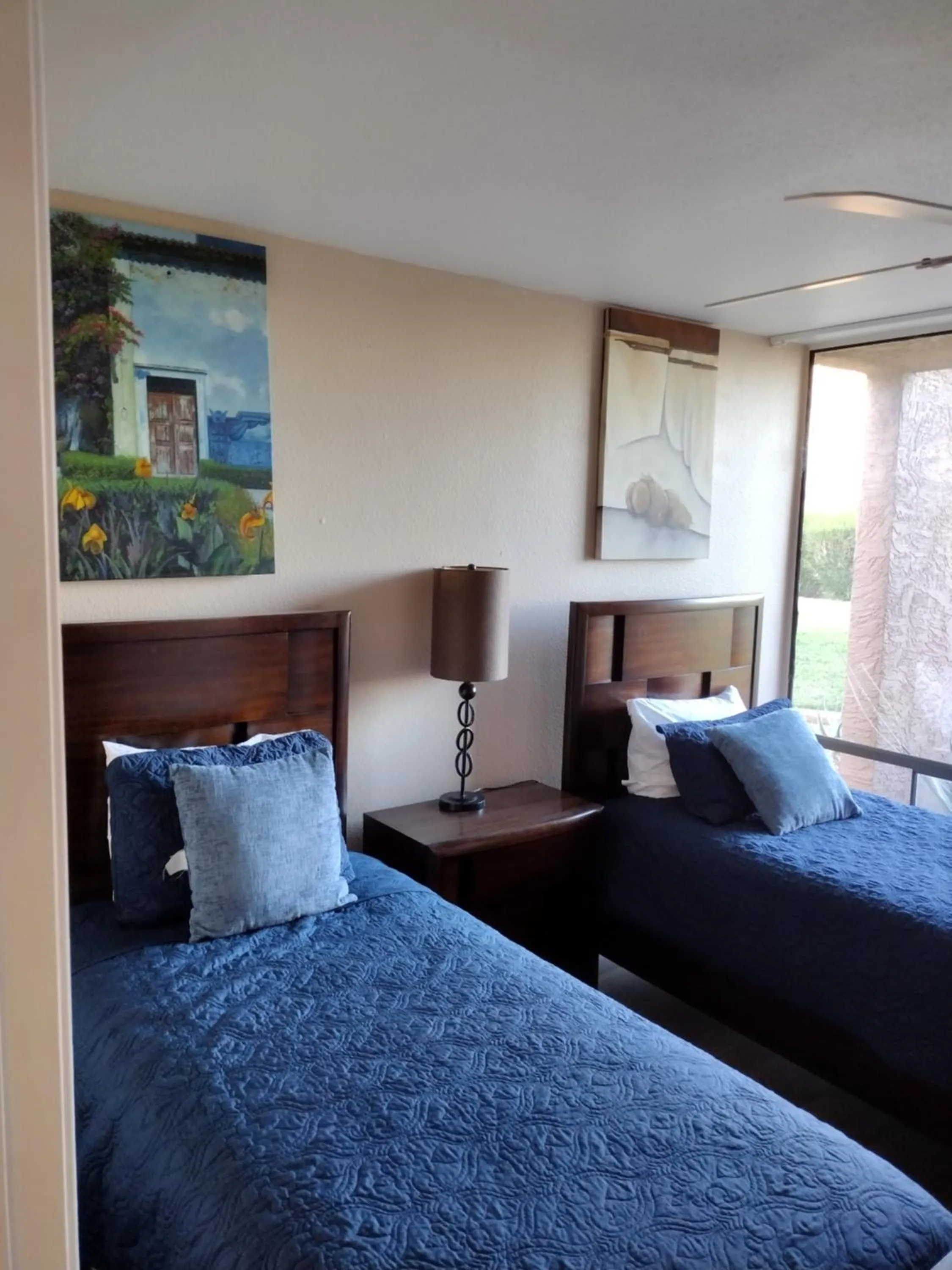 Bed in McCormick Ranch Golf Villa