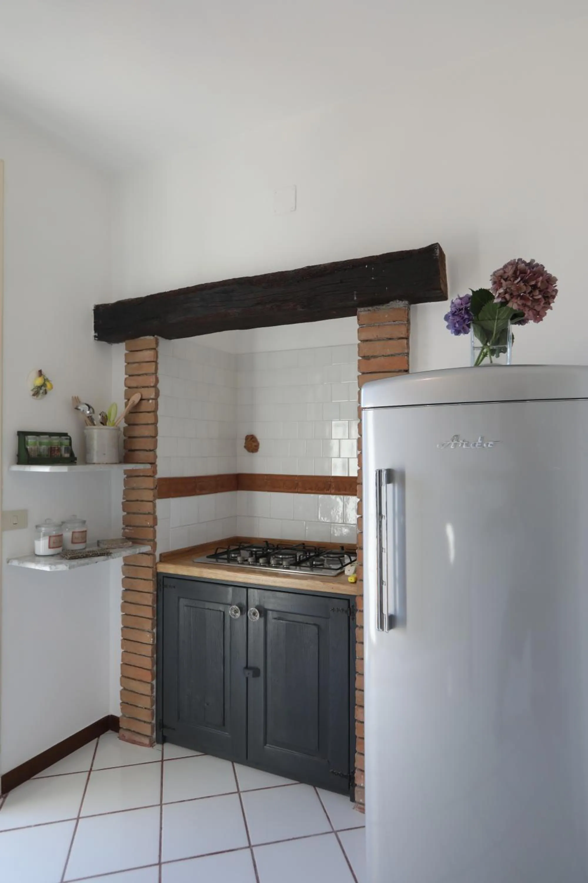Communal kitchen in Casa Aulivo