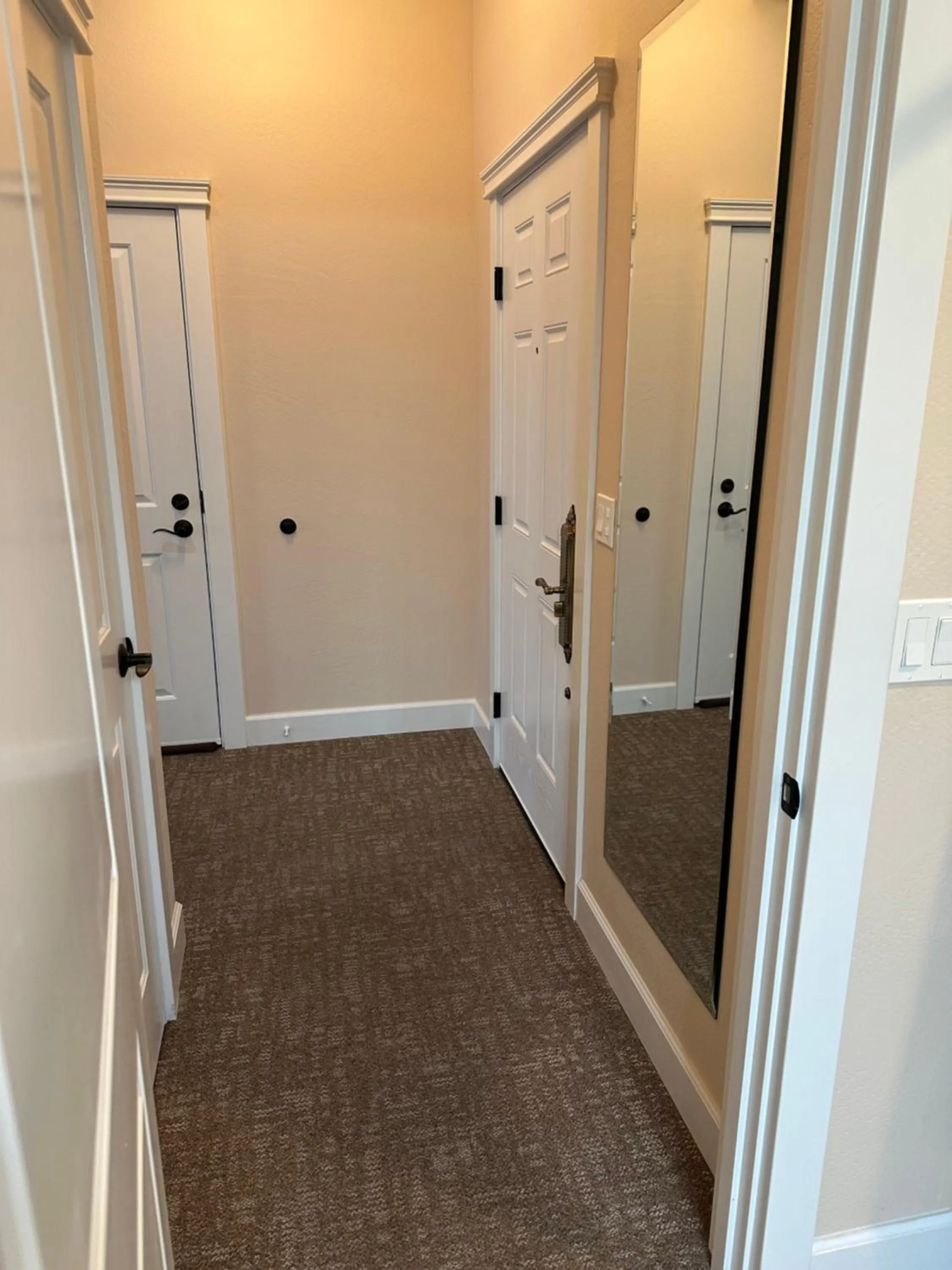 Facade/entrance in Resort at Eagle Point Golf Club Lodging