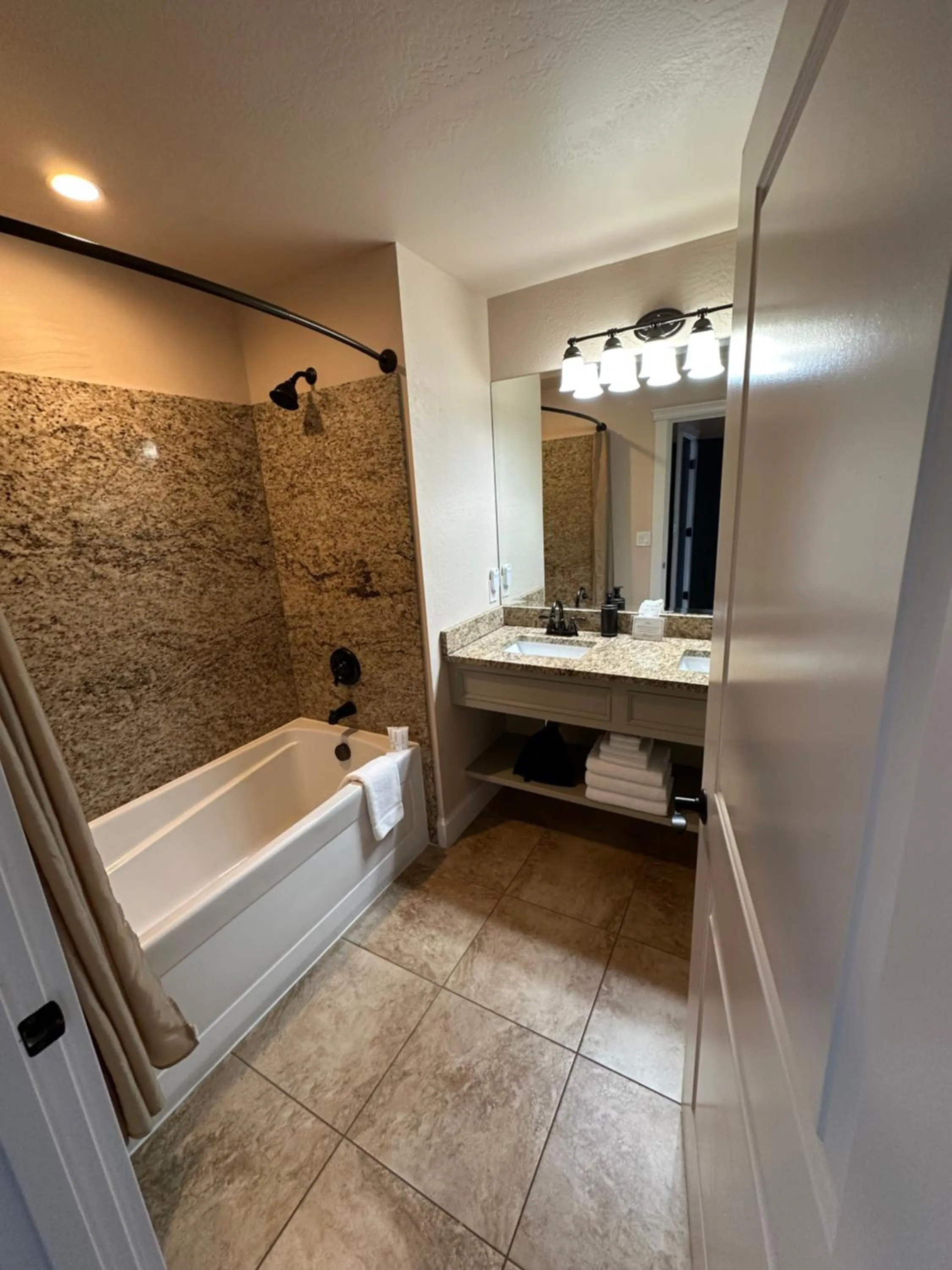 Shower in Resort at Eagle Point Golf Club Lodging