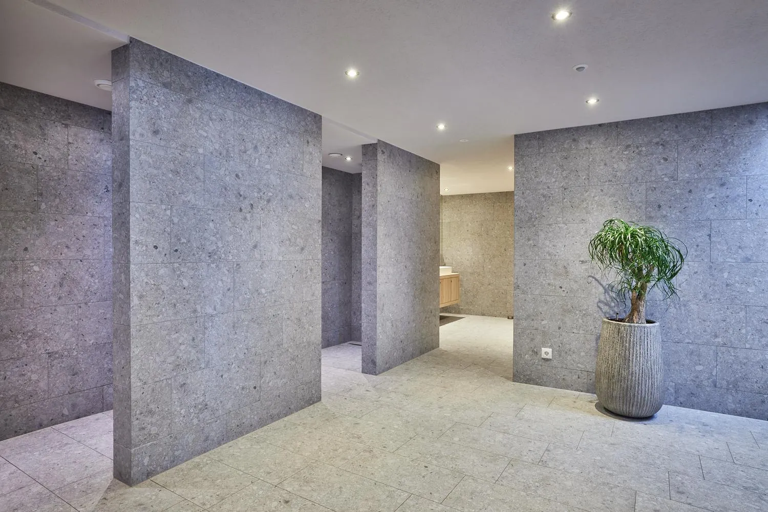 Swimming pool in Riders In