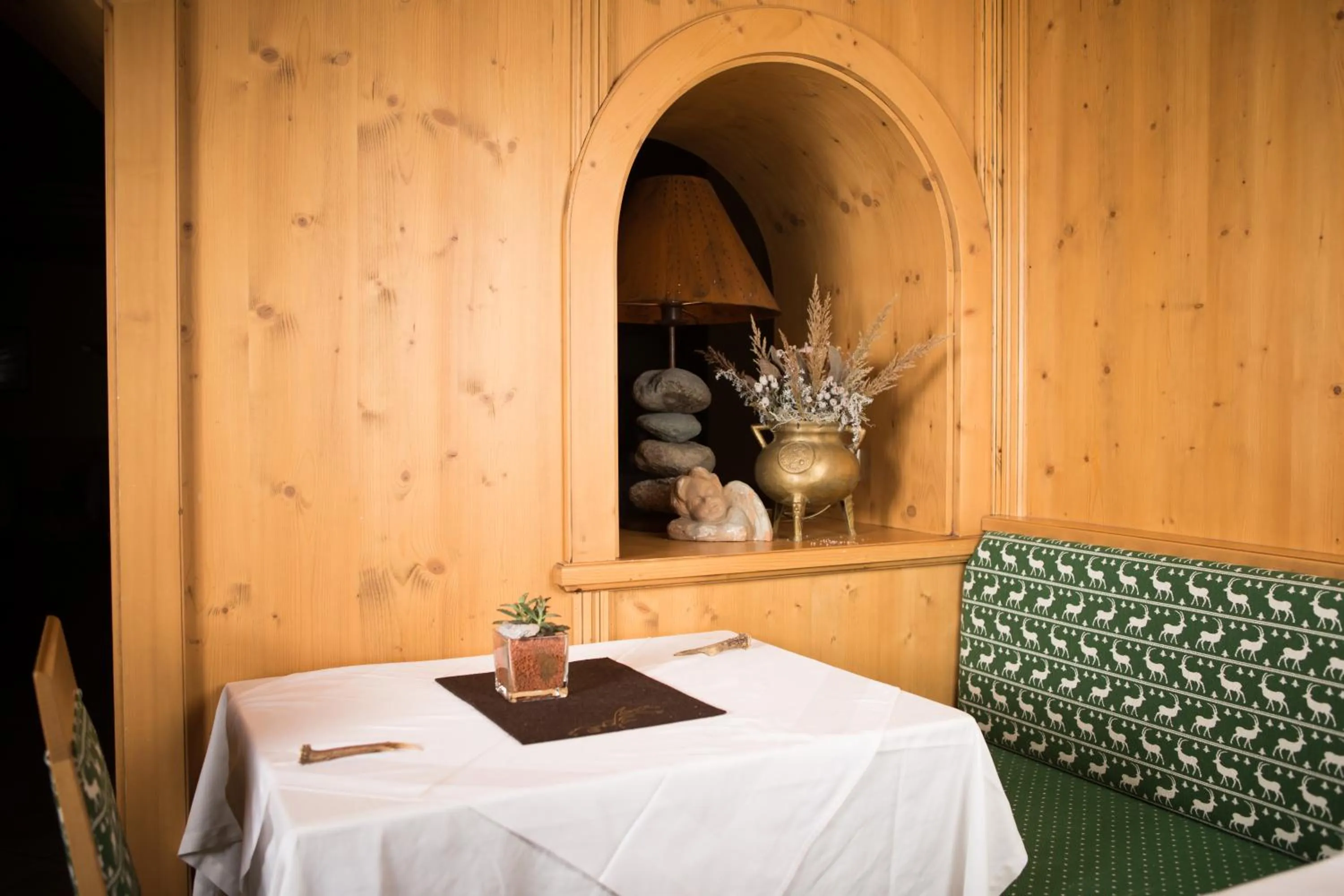 Dining area in Riders In