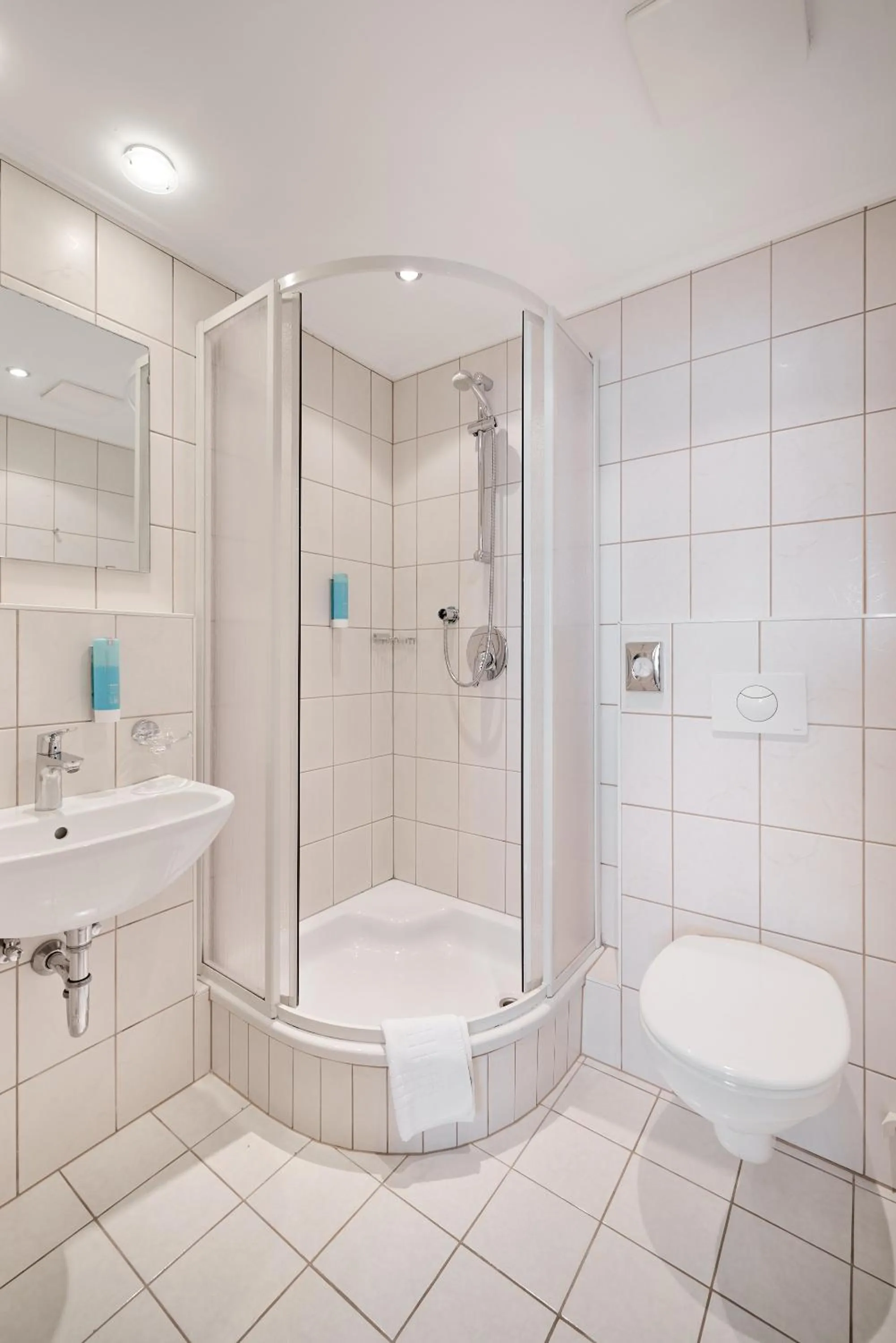 Bathroom in Riders In