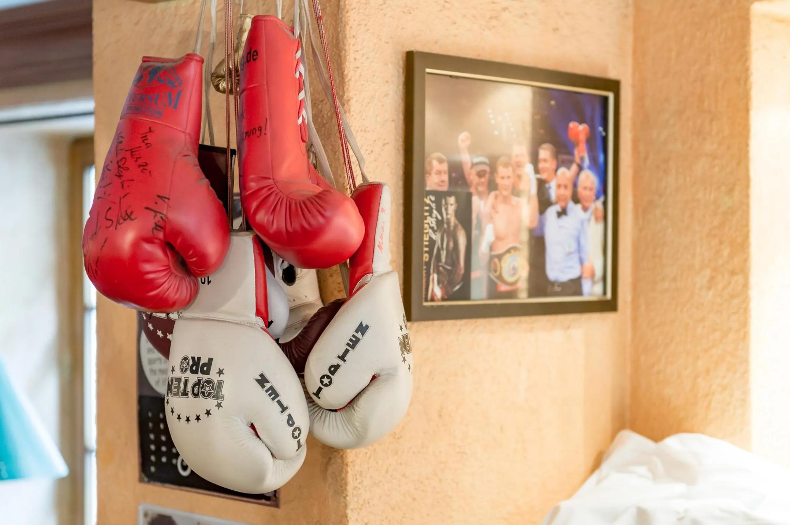 Lounge or bar in Riders In