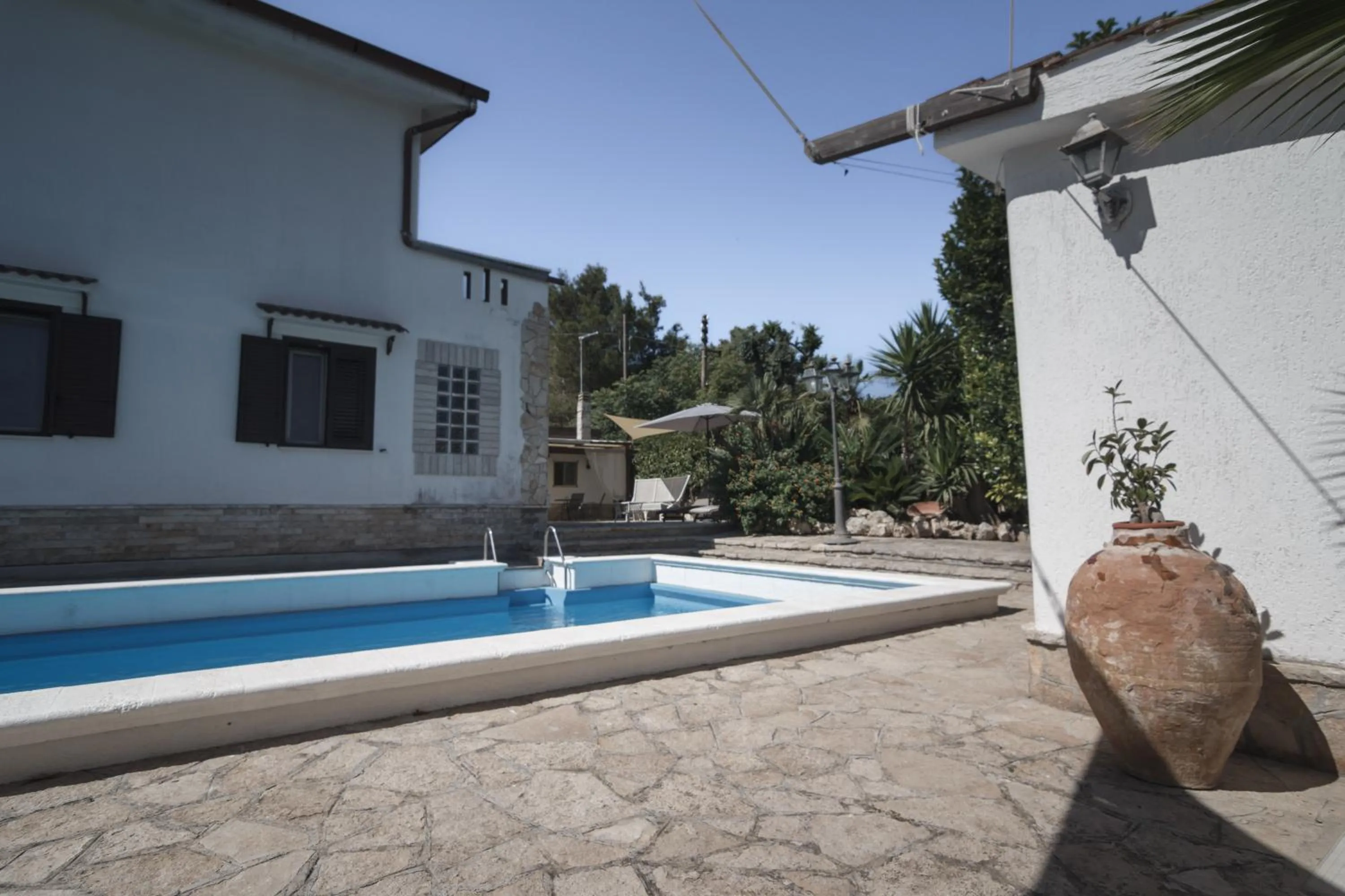 Pool view in Villa Lina Bed&Breakfast