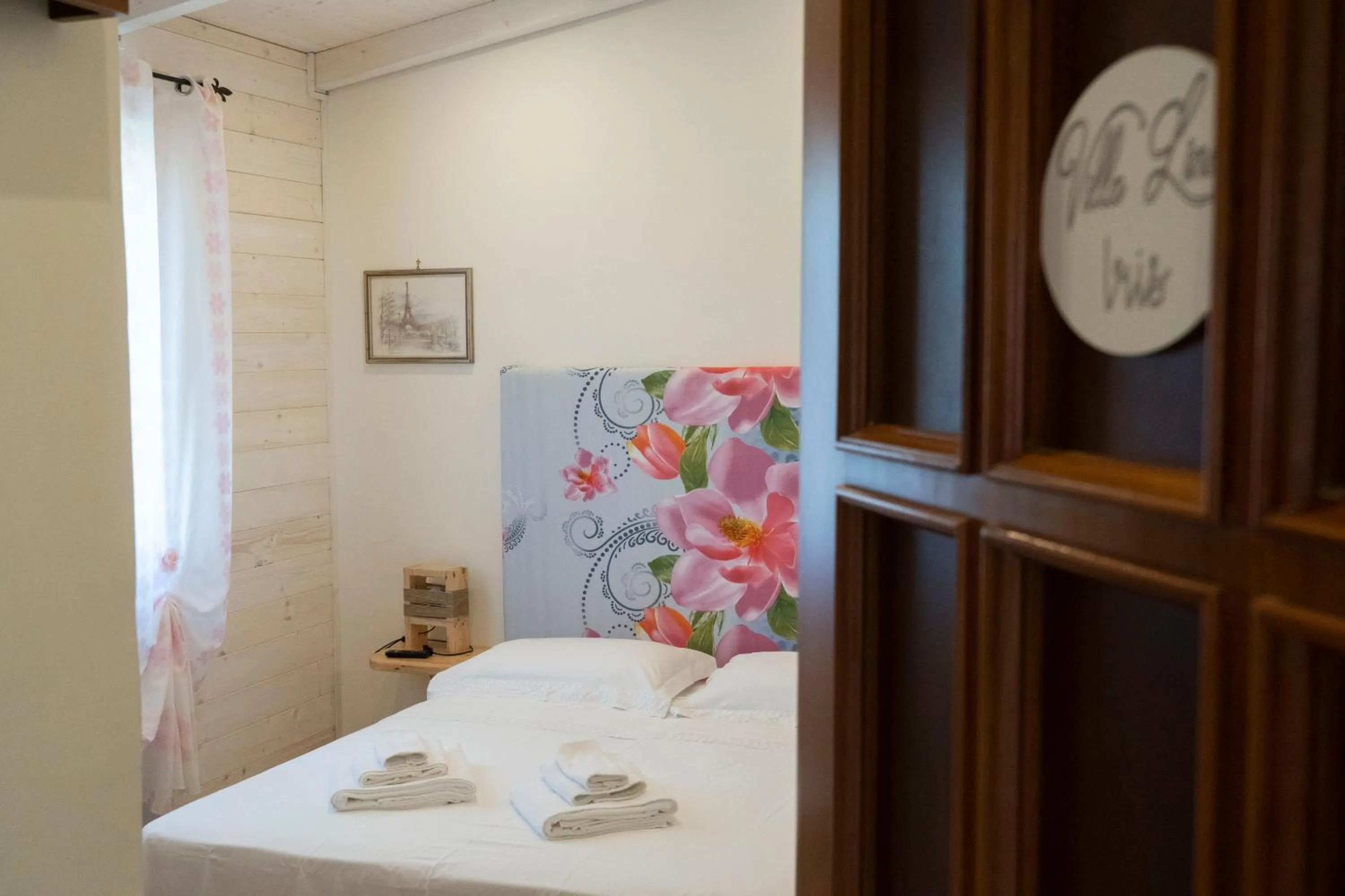 Bed in Villa Lina Bed&Breakfast