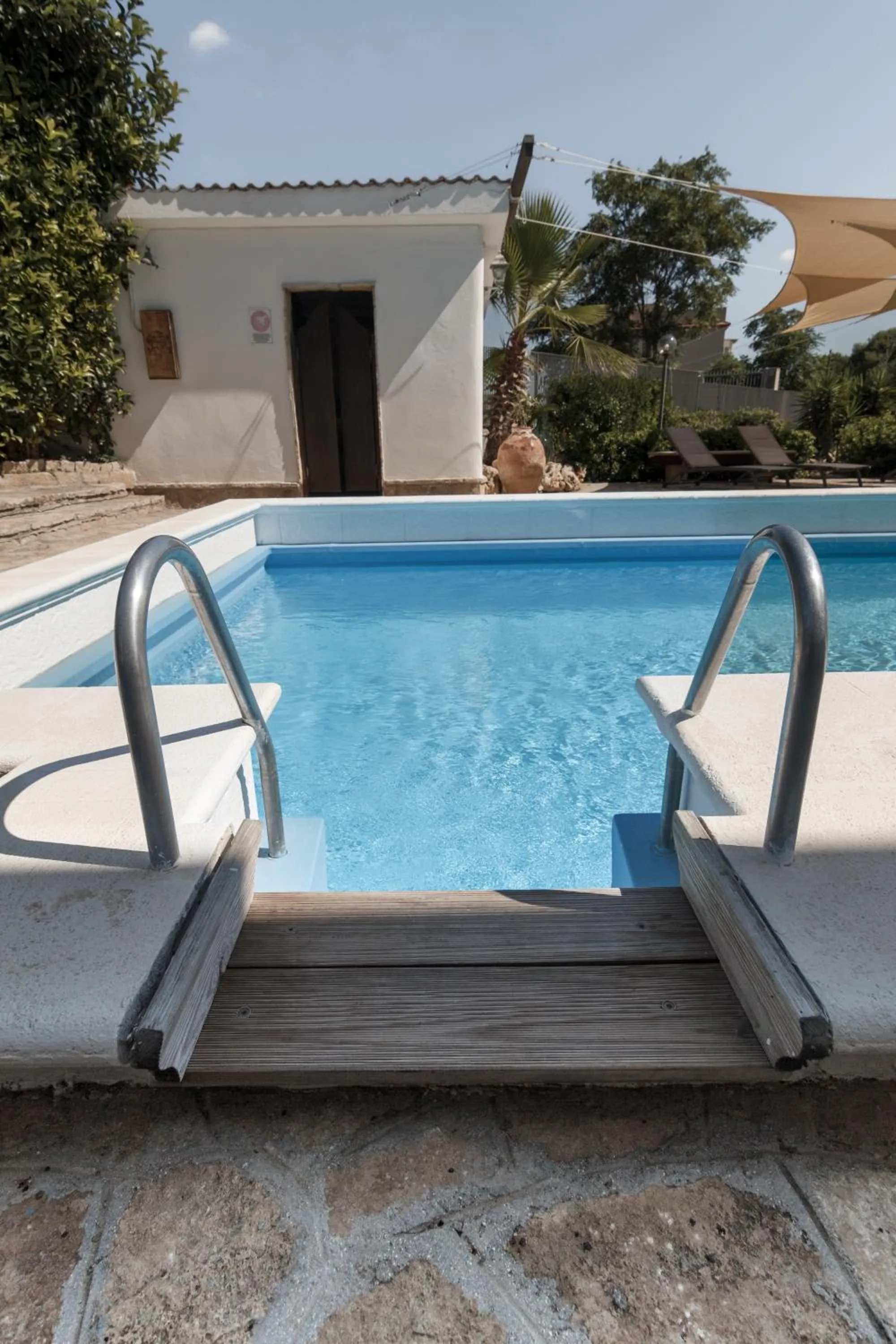 Pool view in Villa Lina Bed&Breakfast