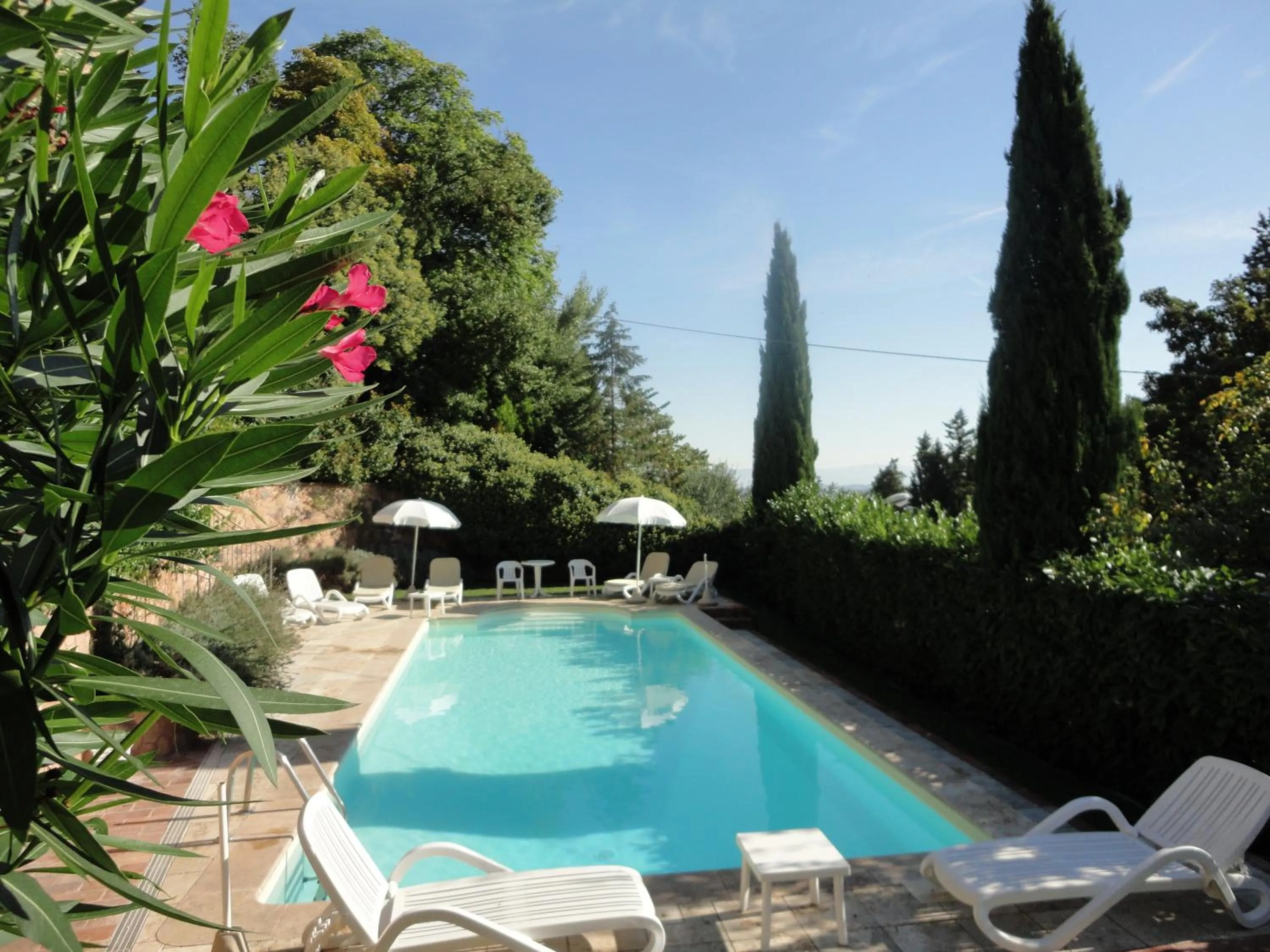 Swimming pool in Fonte Del Castagno