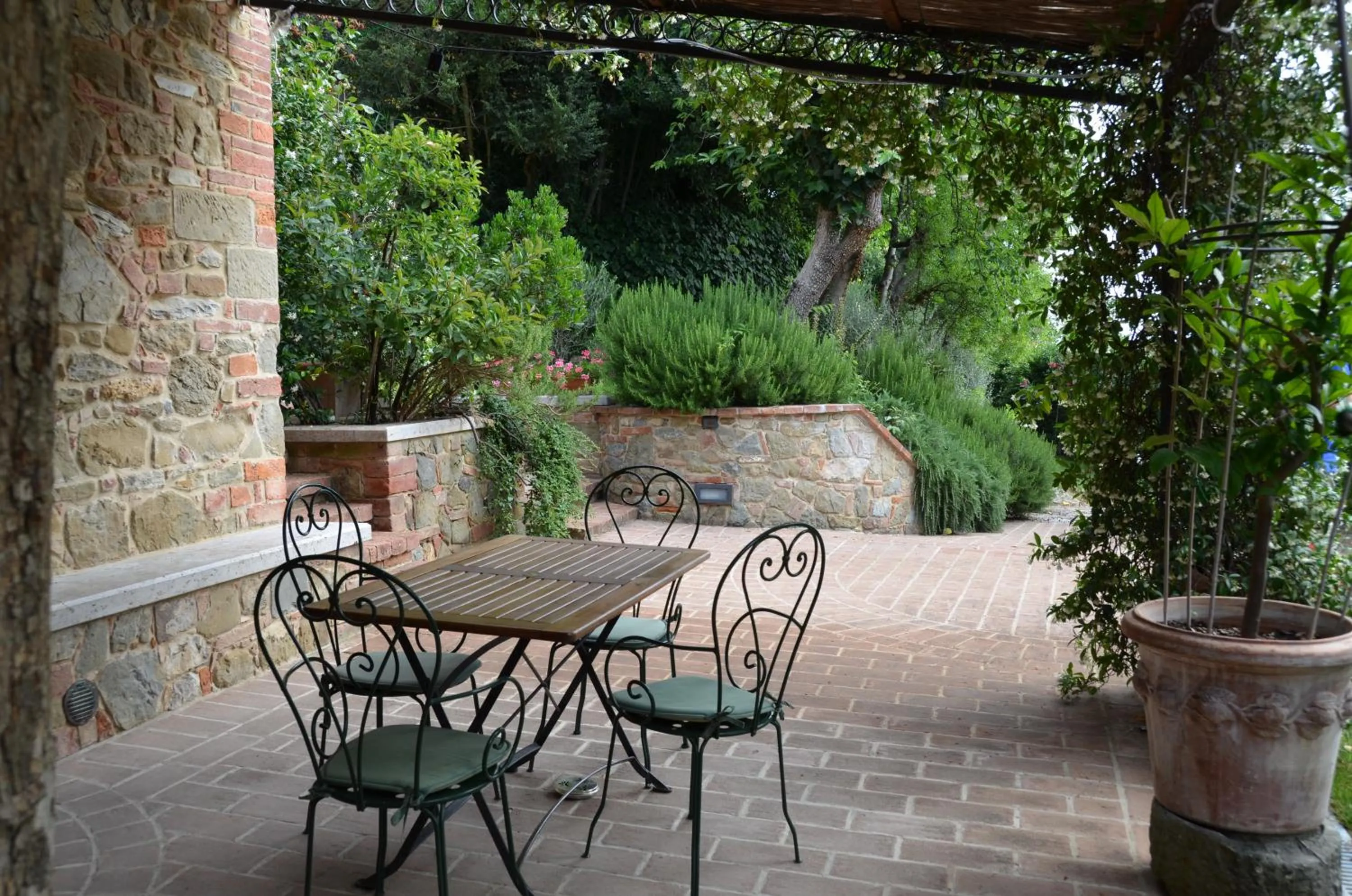 Garden in Fonte Del Castagno