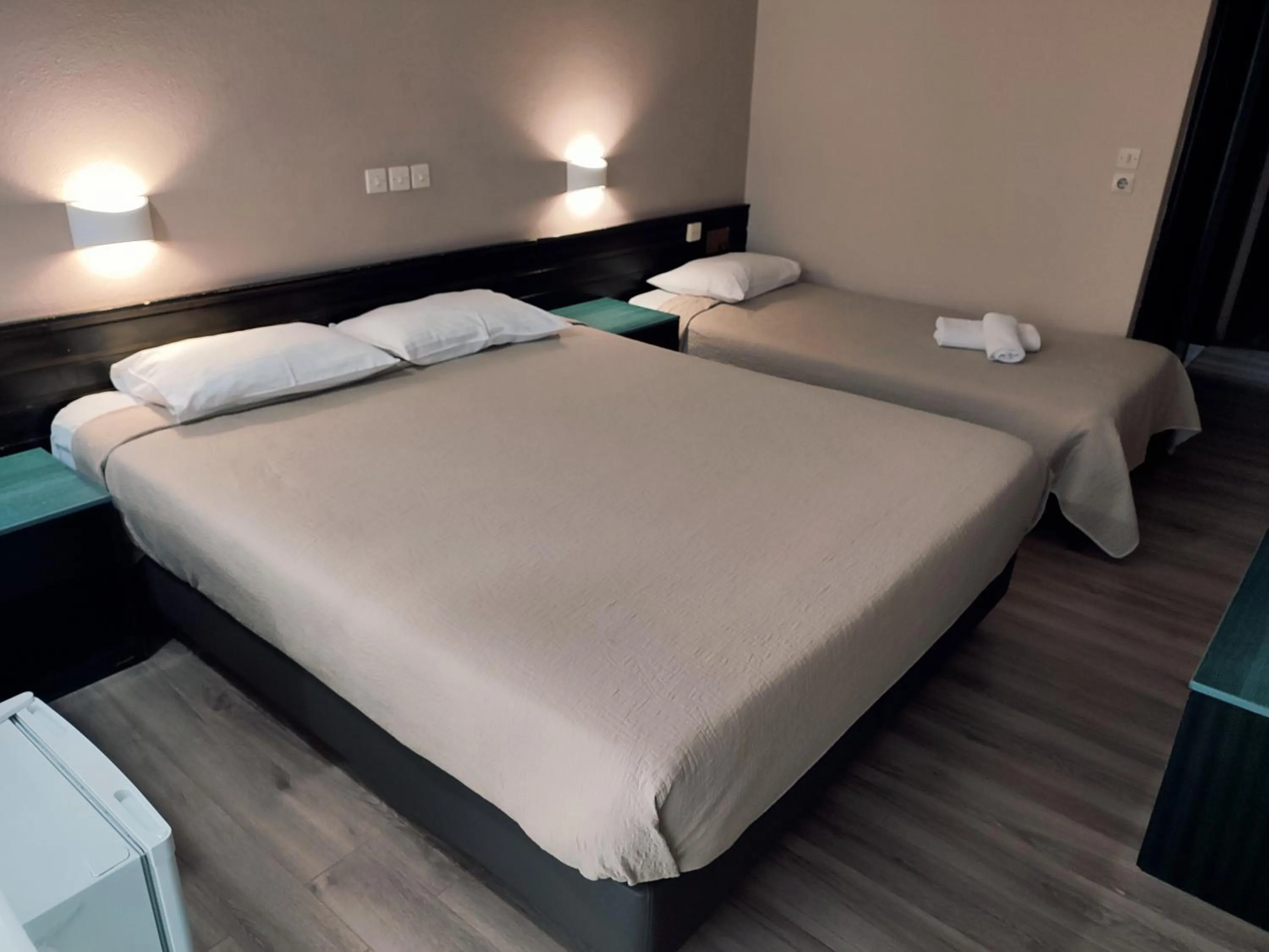 Bedroom, Bed in Plaza Hotel