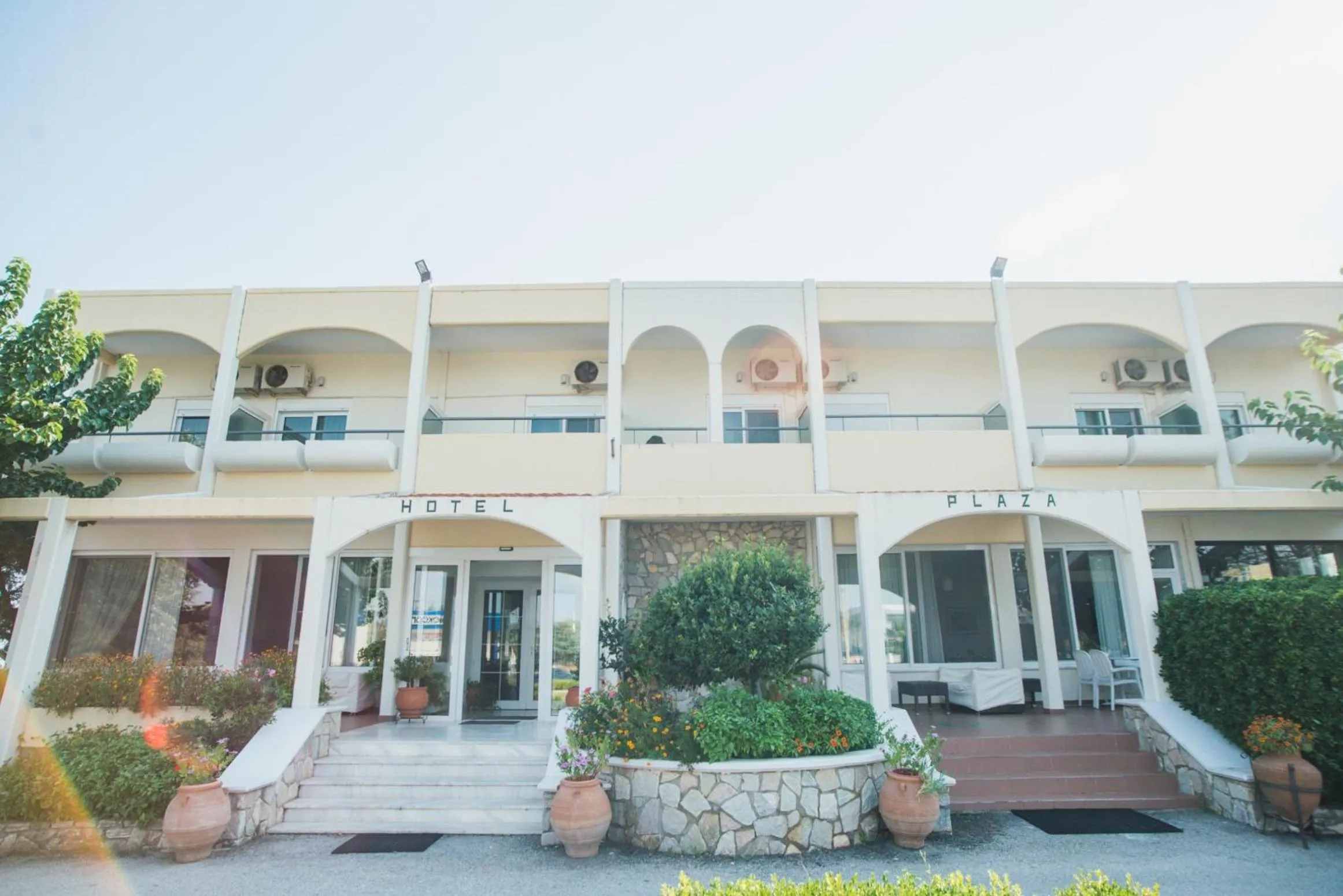 Facade/entrance in Plaza Hotel
