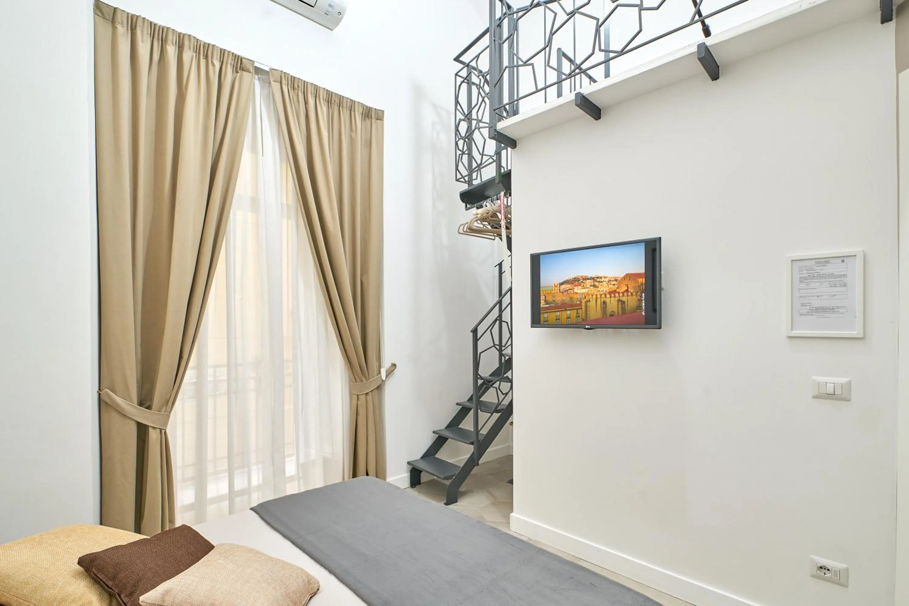 Photo of the whole room, Bed in A Casa del Principe LT