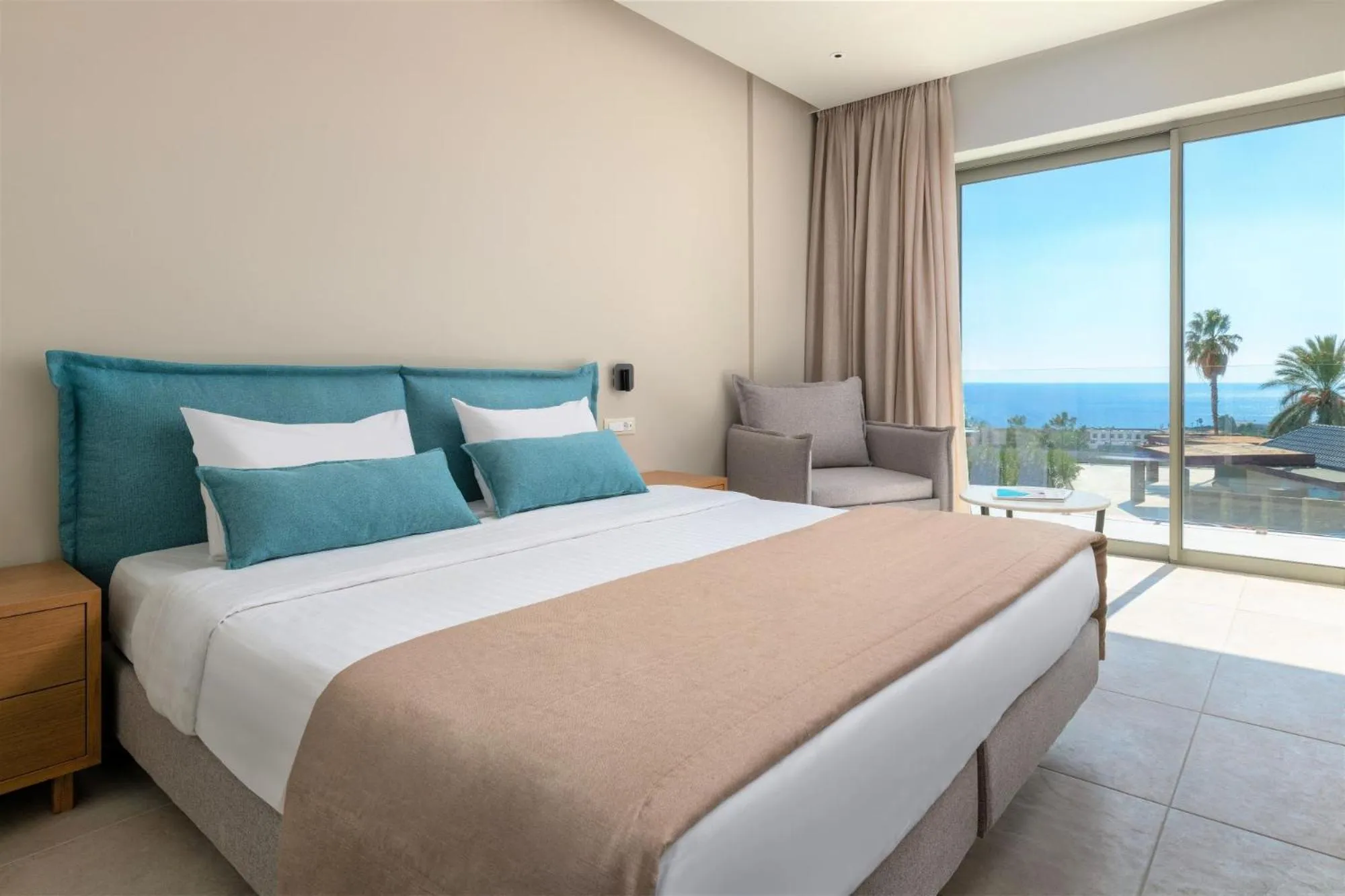 Bedroom, Bed in Princess Sun Hotel