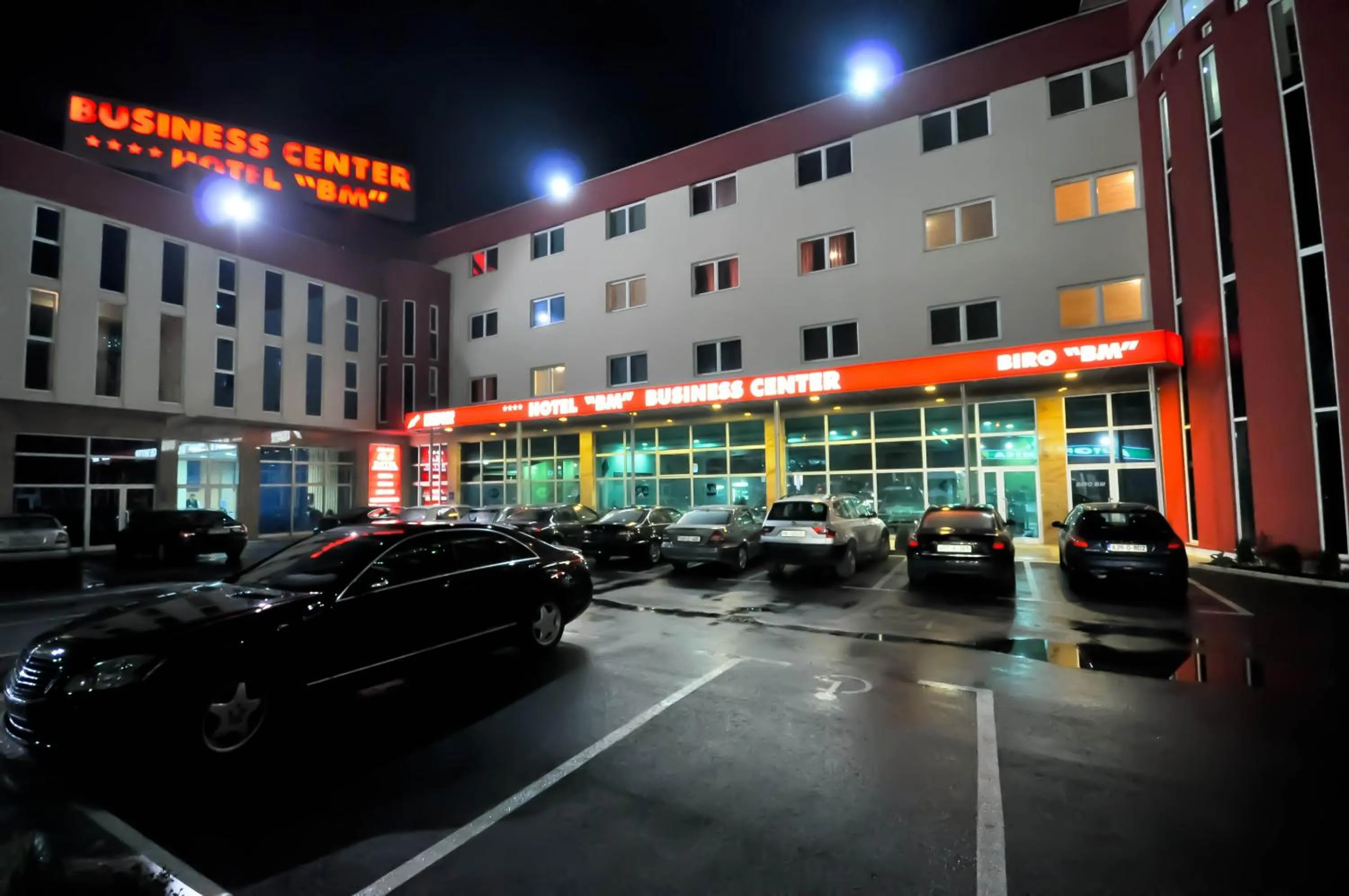 Facade/entrance in Hotel BM International