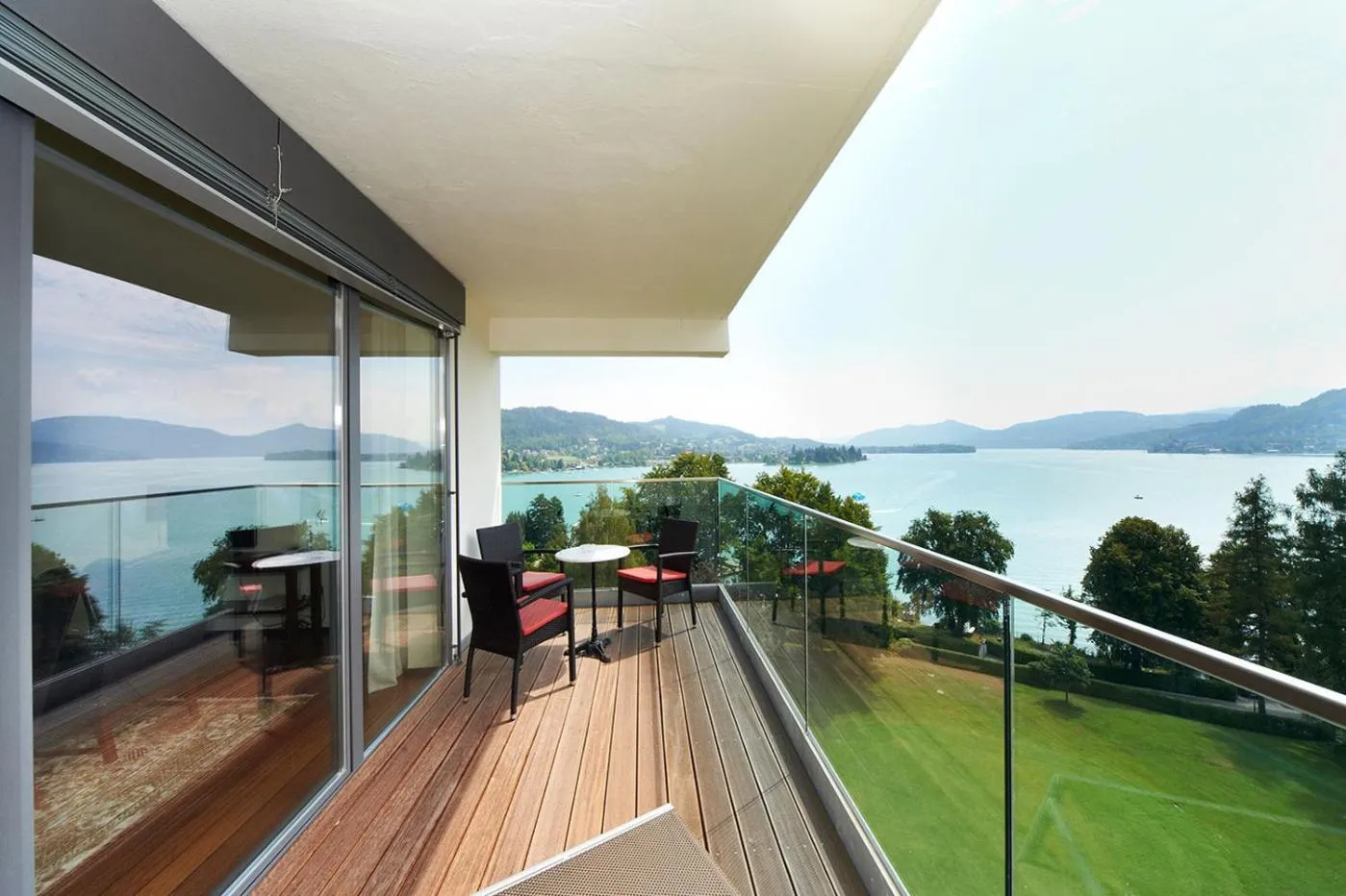 Balcony/Terrace in Parkhotel Pörtschach - Das Hotelresort mit Insellage am Wörthersee
