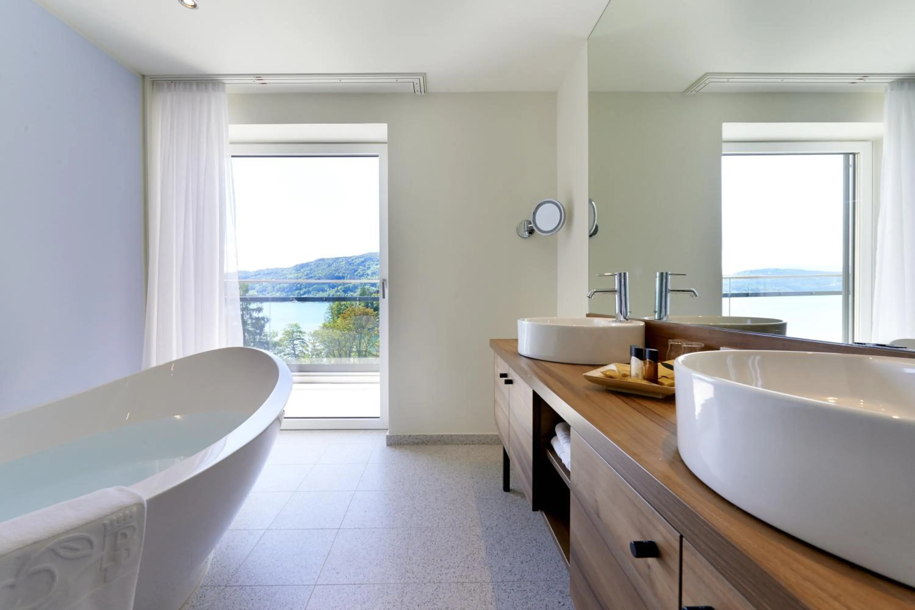 Bathroom in Parkhotel Pörtschach - Das Hotelresort mit Insellage am Wörthersee